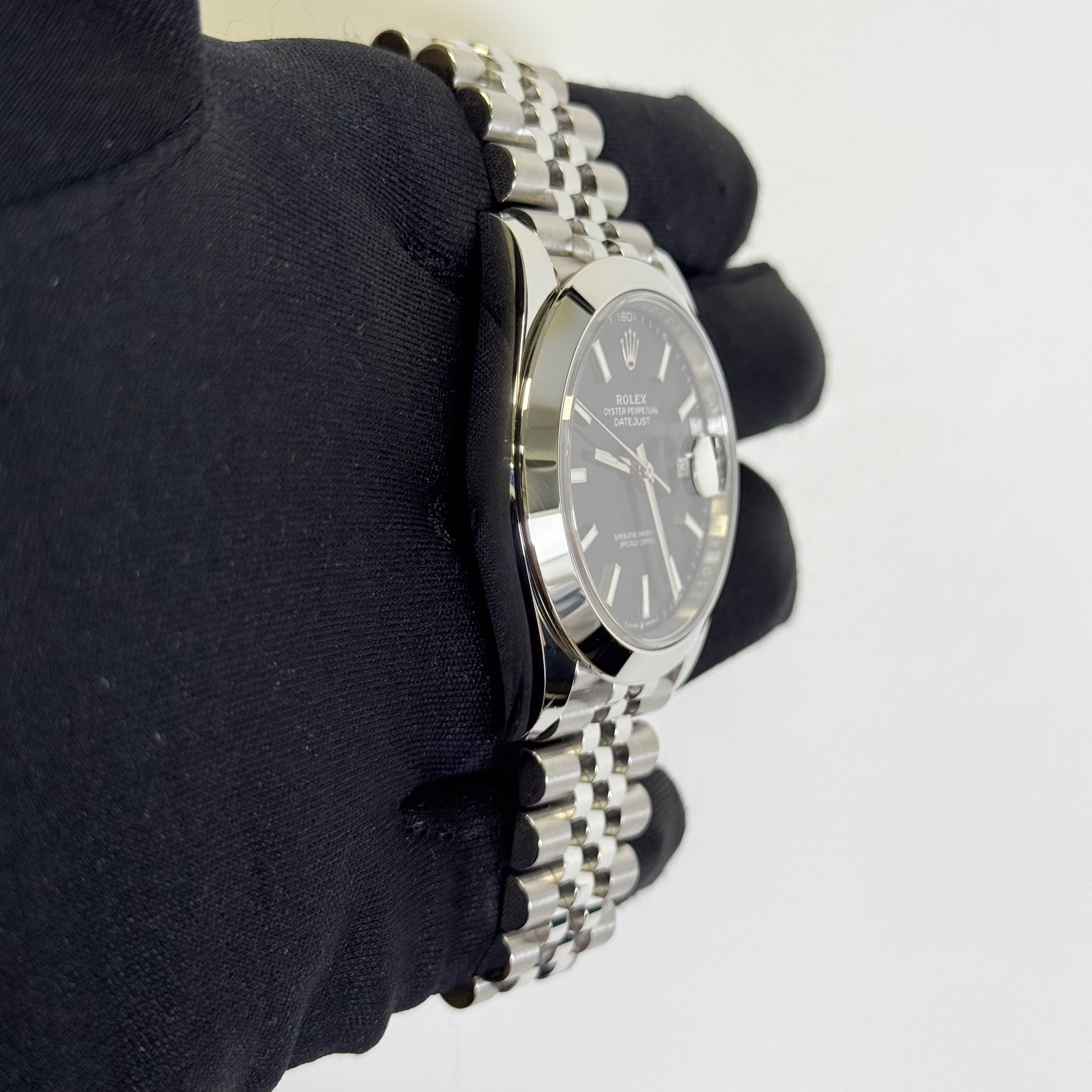 Rolex Datejust 41mm Black Dial Watch Ref# 126300 - Happy Jewelers Fine Jewelry Lifetime Warranty