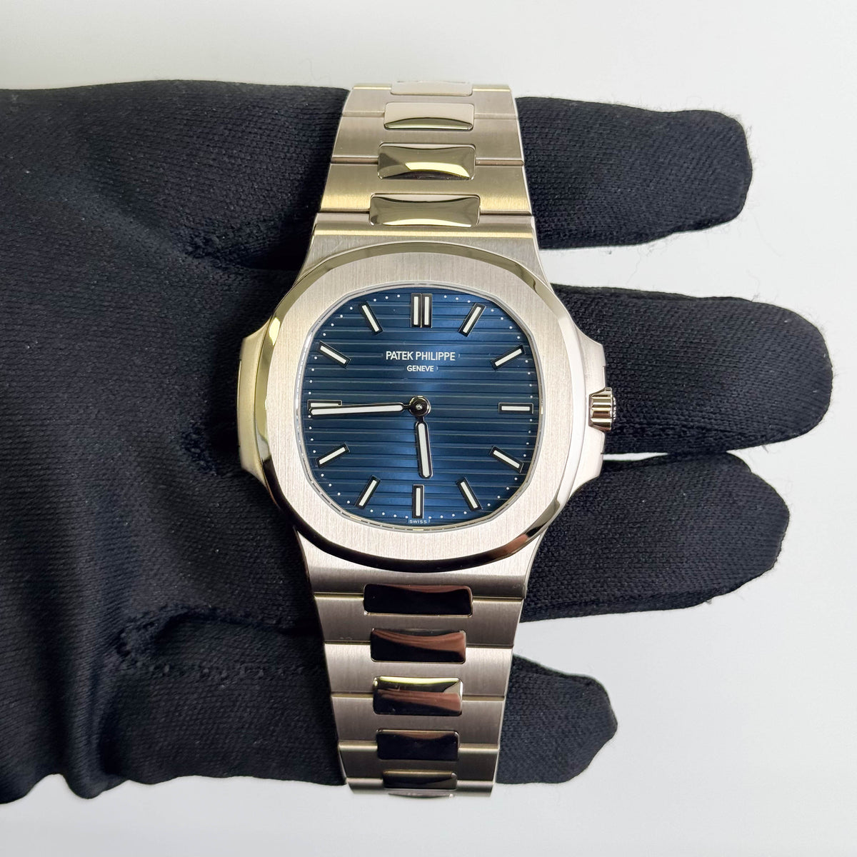 Patek Philippe Nautilus 41mm Blue Dial Watch Ref# 5811/1G-001