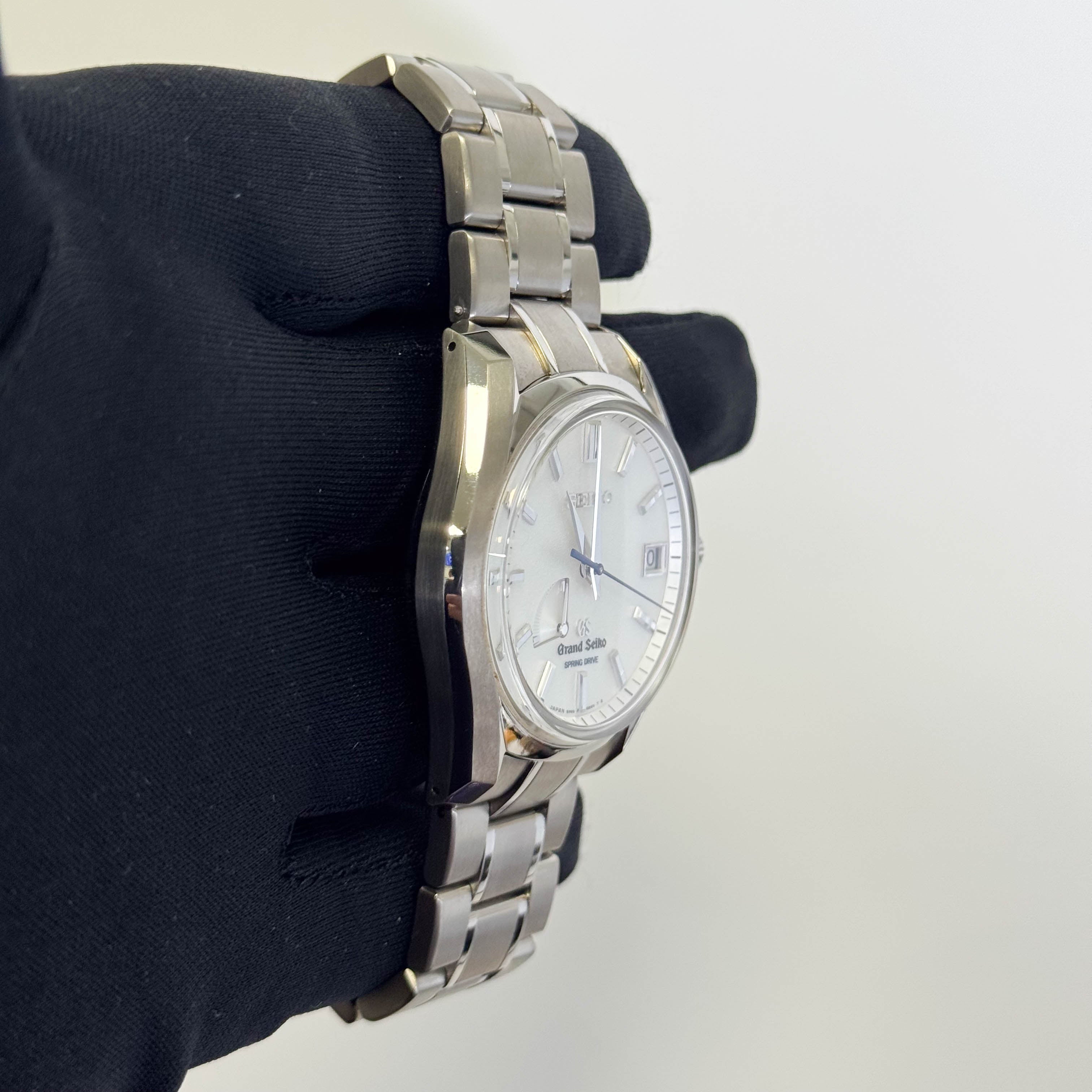 Grand Seiko Spring Drive "Blizzard" 40mm White Dial Watch Ref# SBGA125 - Happy Jewelers Fine Jewelry Lifetime Warranty