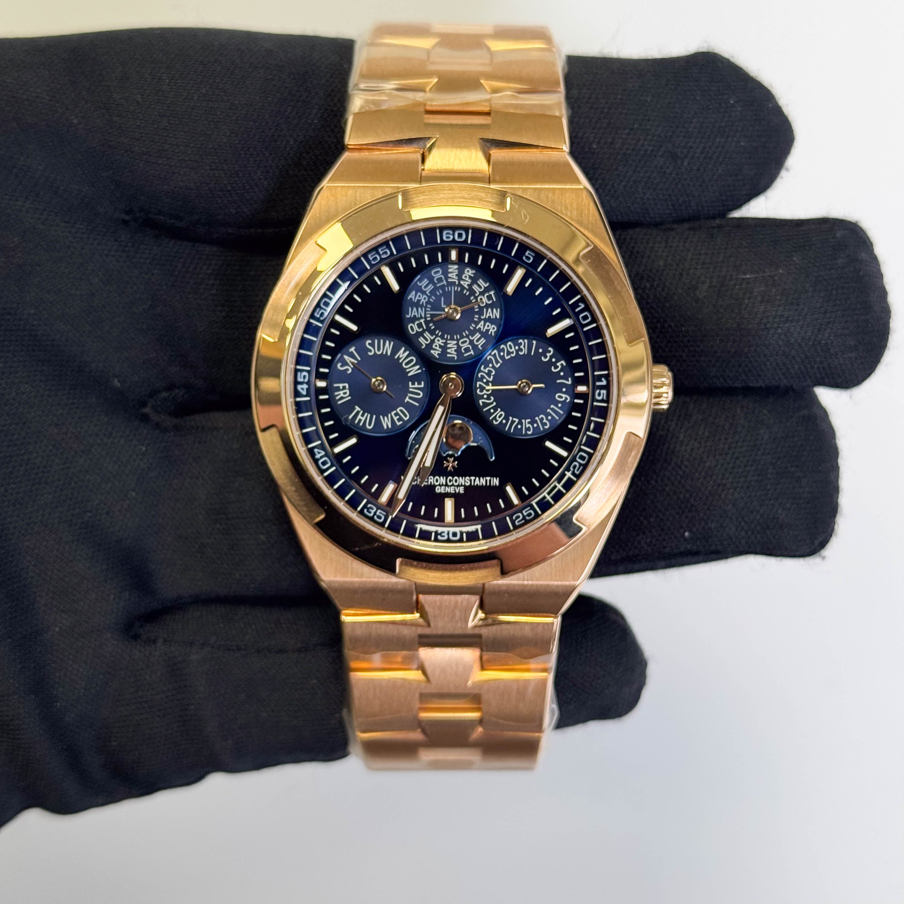 Vacheron Constantin Overseas Ultra Thin 41.5mm Blue Stick Dial Watch Ref# 4300V/120R-B509 - Happy Jewelers Fine Jewelry Lifetime Warranty