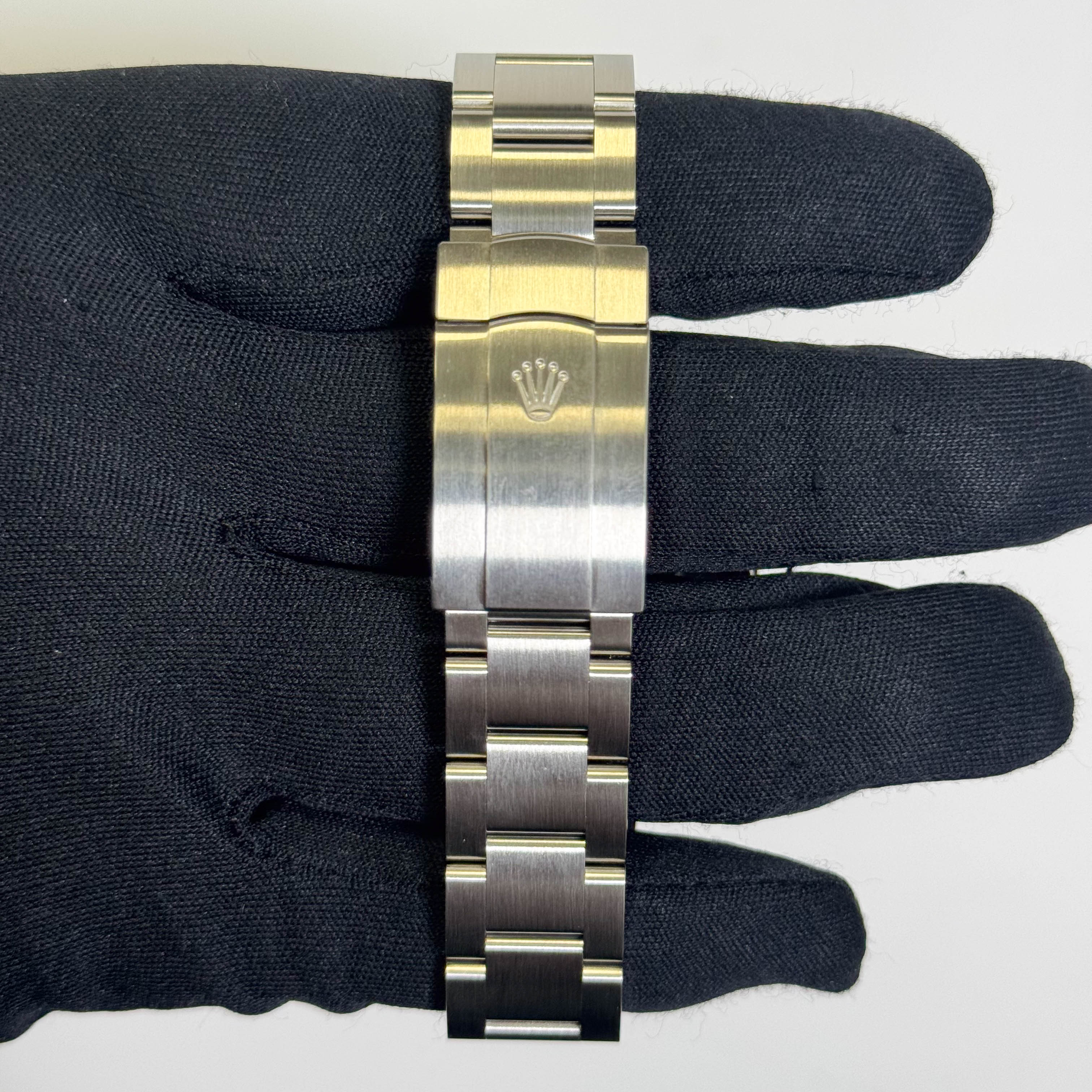 Rolex Oyster Perpetual 41mm Green Dial Watch Ref# 134300 - Happy Jewelers Fine Jewelry Lifetime Warranty