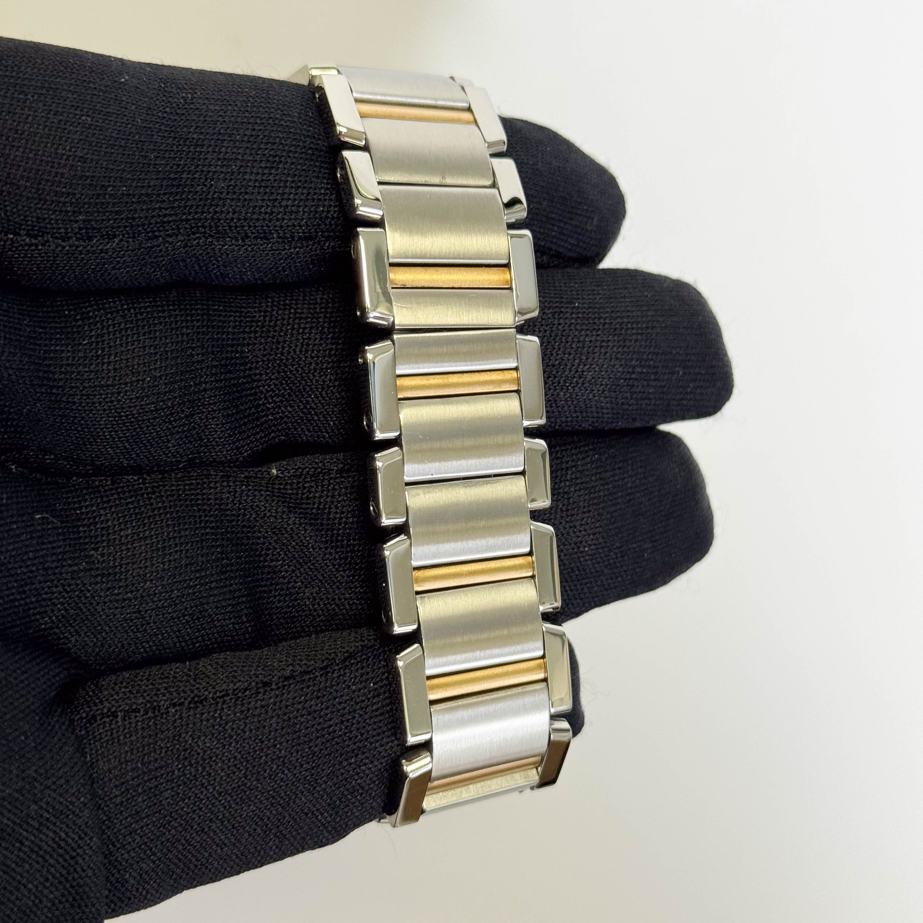 Cartier Tank Francaise 25mm Ivory Dial Ref#W51005Q4