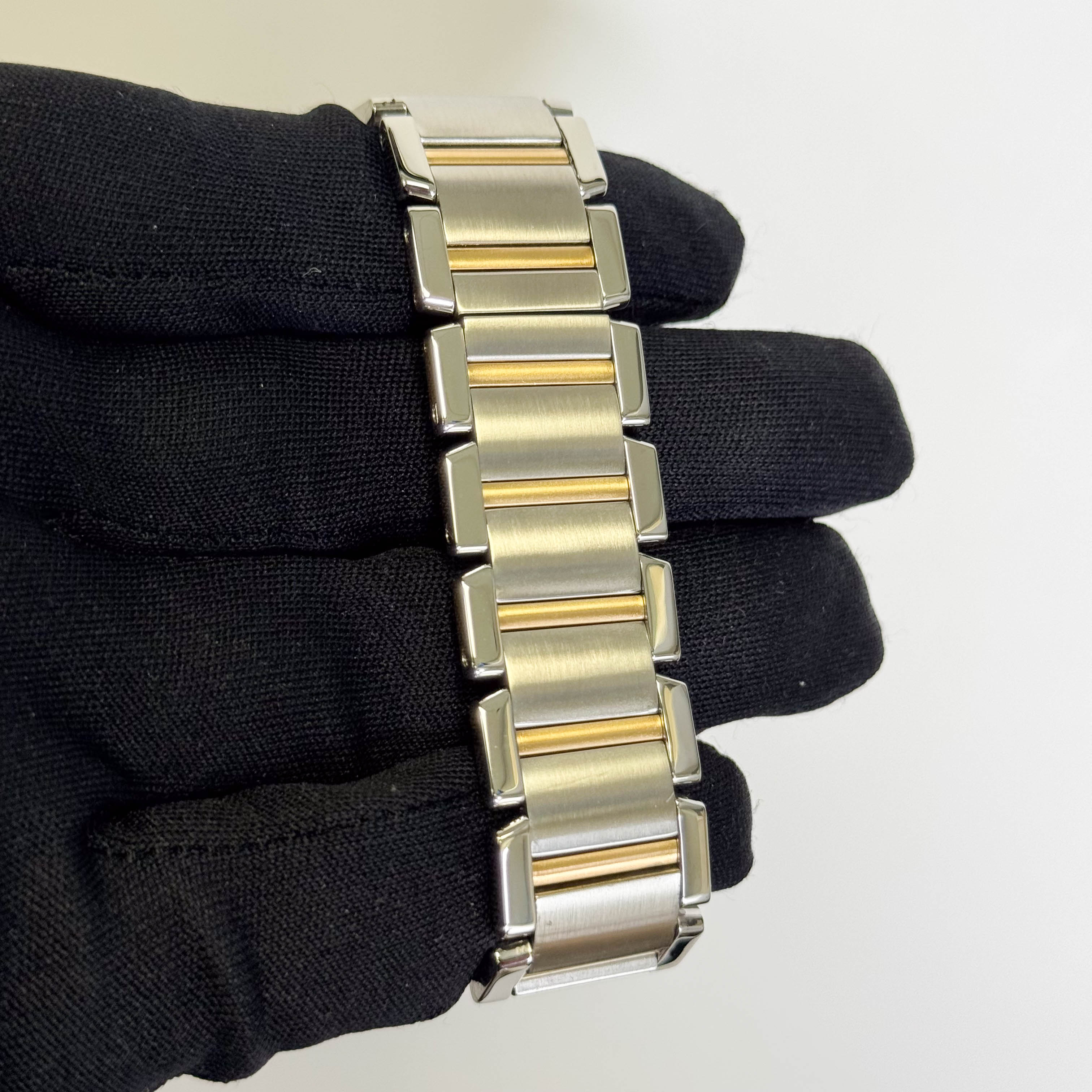 Cartier Tank Francaise 25mm Ivory Dial Ref#W51005Q4