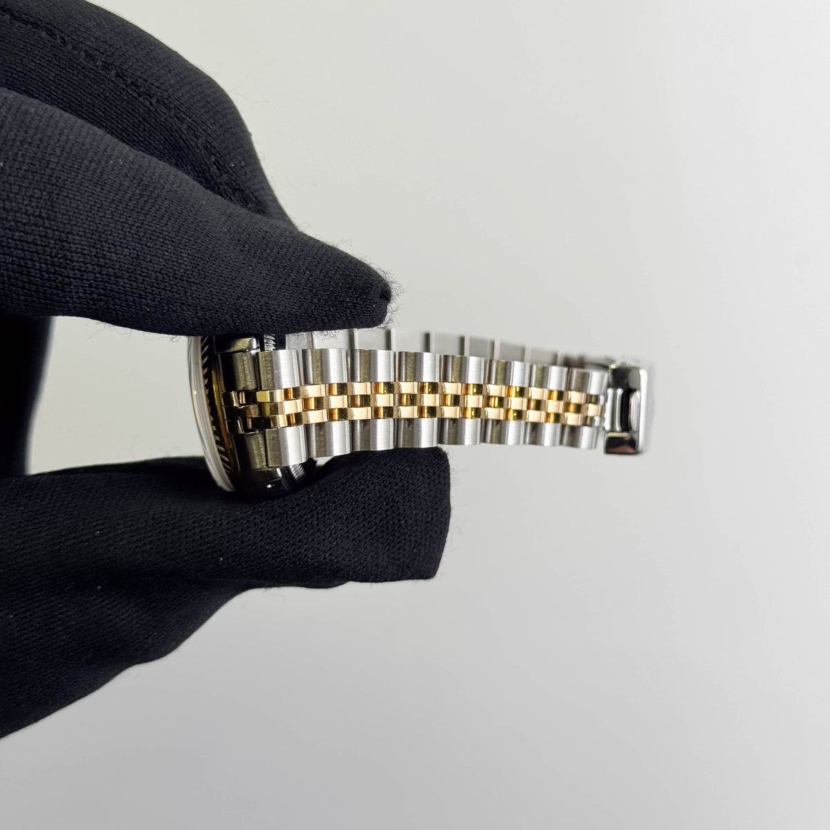 Rolex Datejust 31mm Champagne Dial Watch Ref# 68273