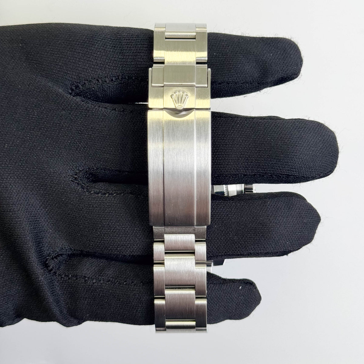 Rolex Submariner "Hulk" 40mm Green Dial Watch Ref# 116610LV