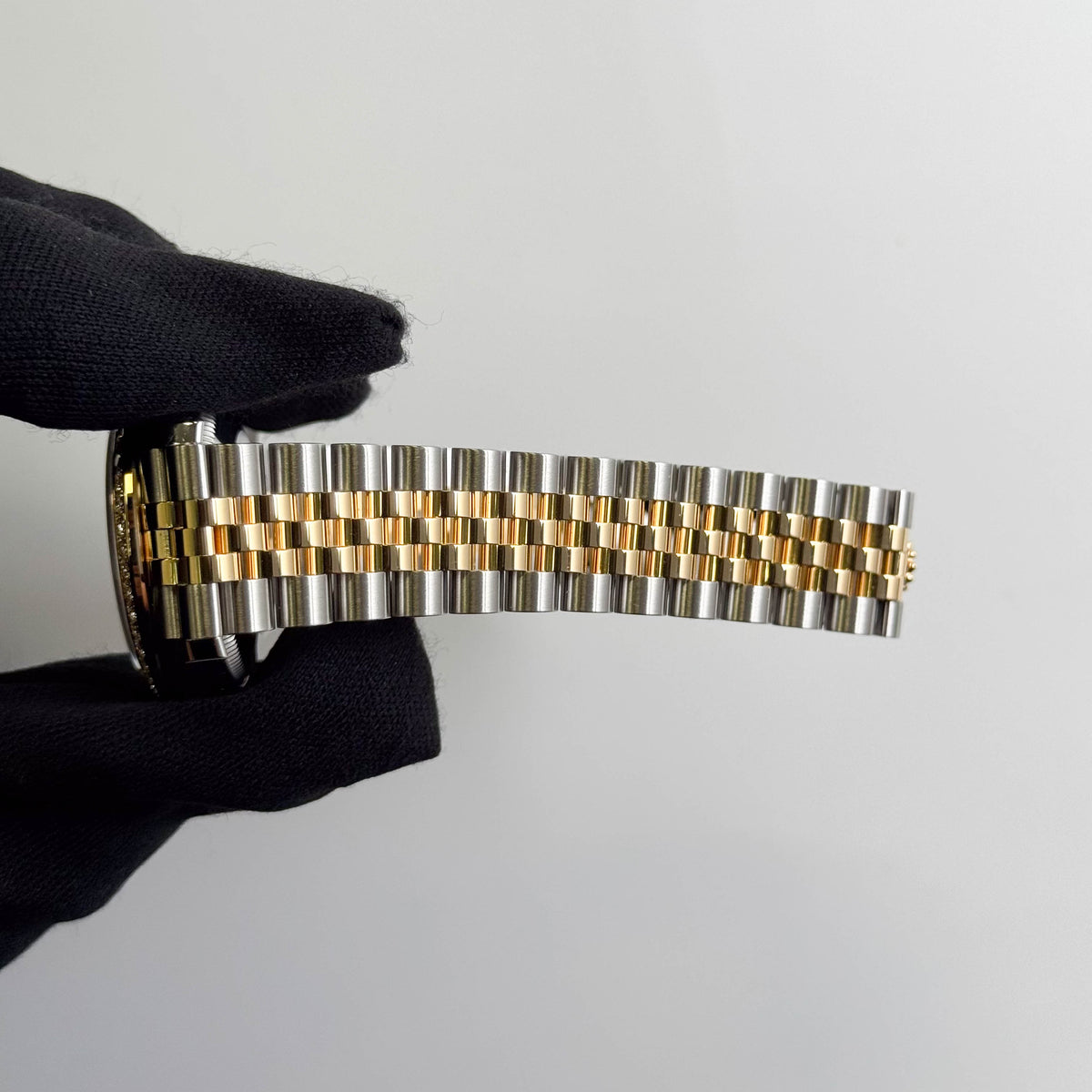 Rolex Datejust 31mm MOP Dial Watch Ref# 278383RBR