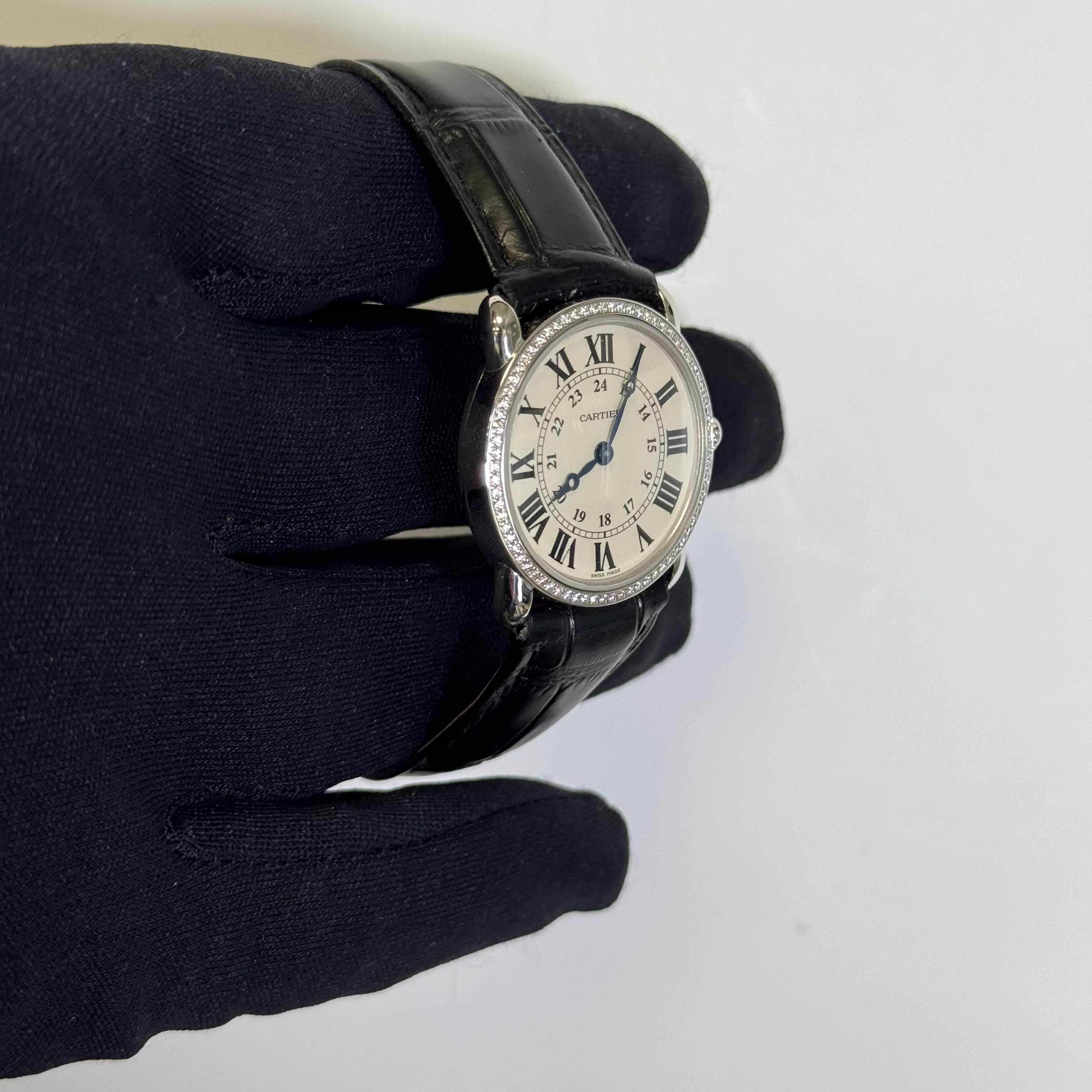 Cartier Ronde Louis 28mm 18K White Gold Cream Roman Dial Watch Ref# WR000251