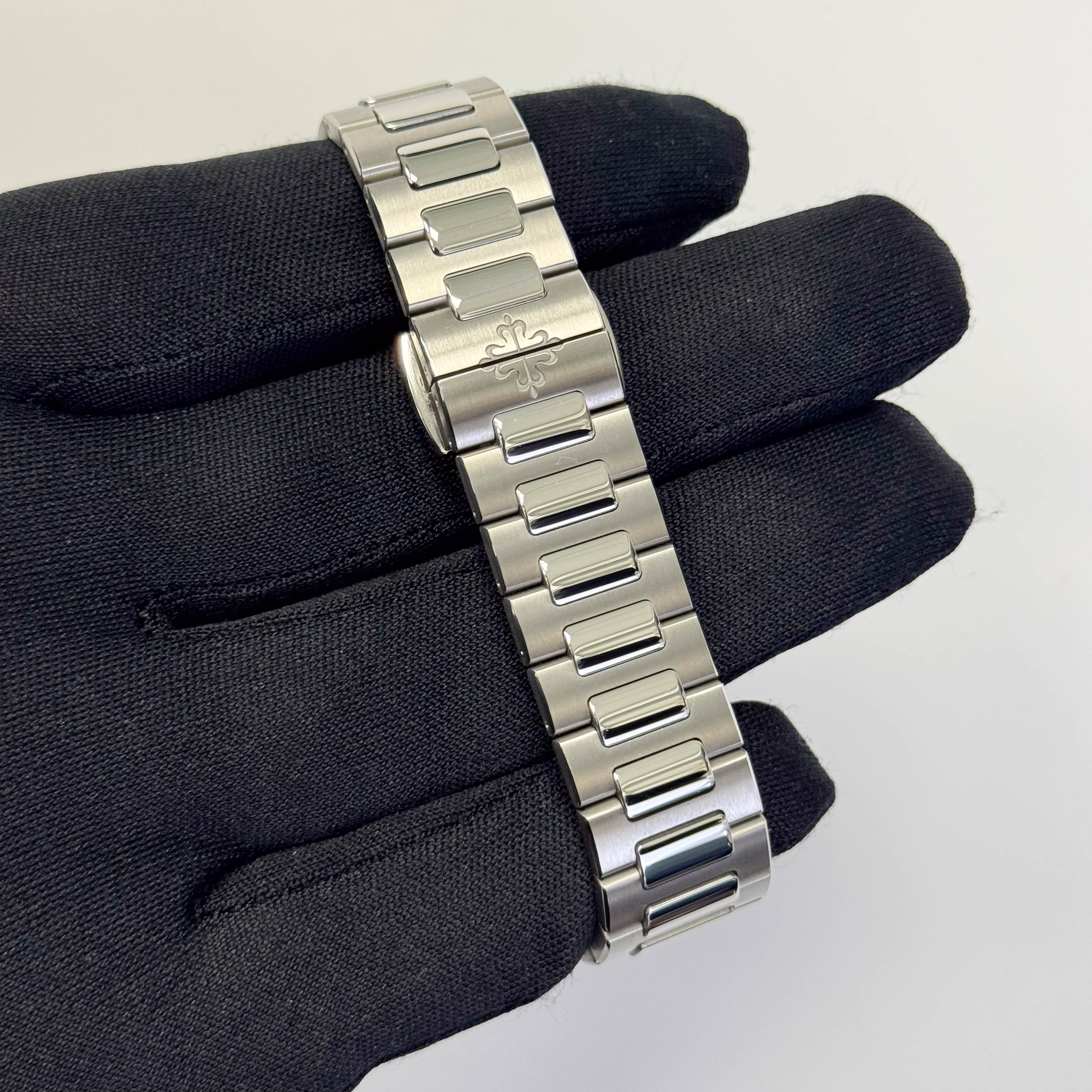 Patek Philippe Nautilus 35mm Blue Dial Watch Ref# 7118/1A-001 - Happy Jewelers Fine Jewelry Lifetime Warranty