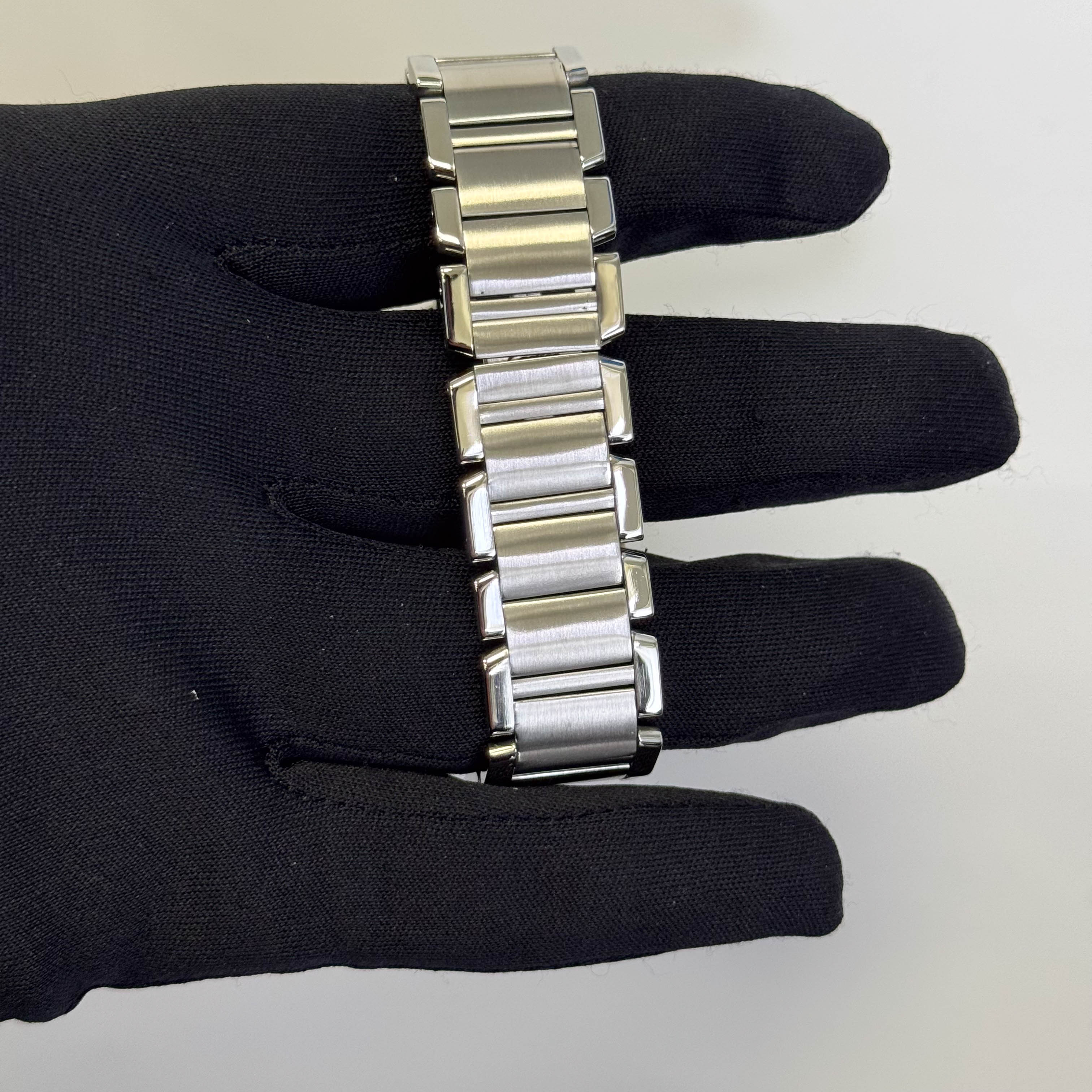 Cartier Tank 28mm White Dial Watch Ref# W51002Q3