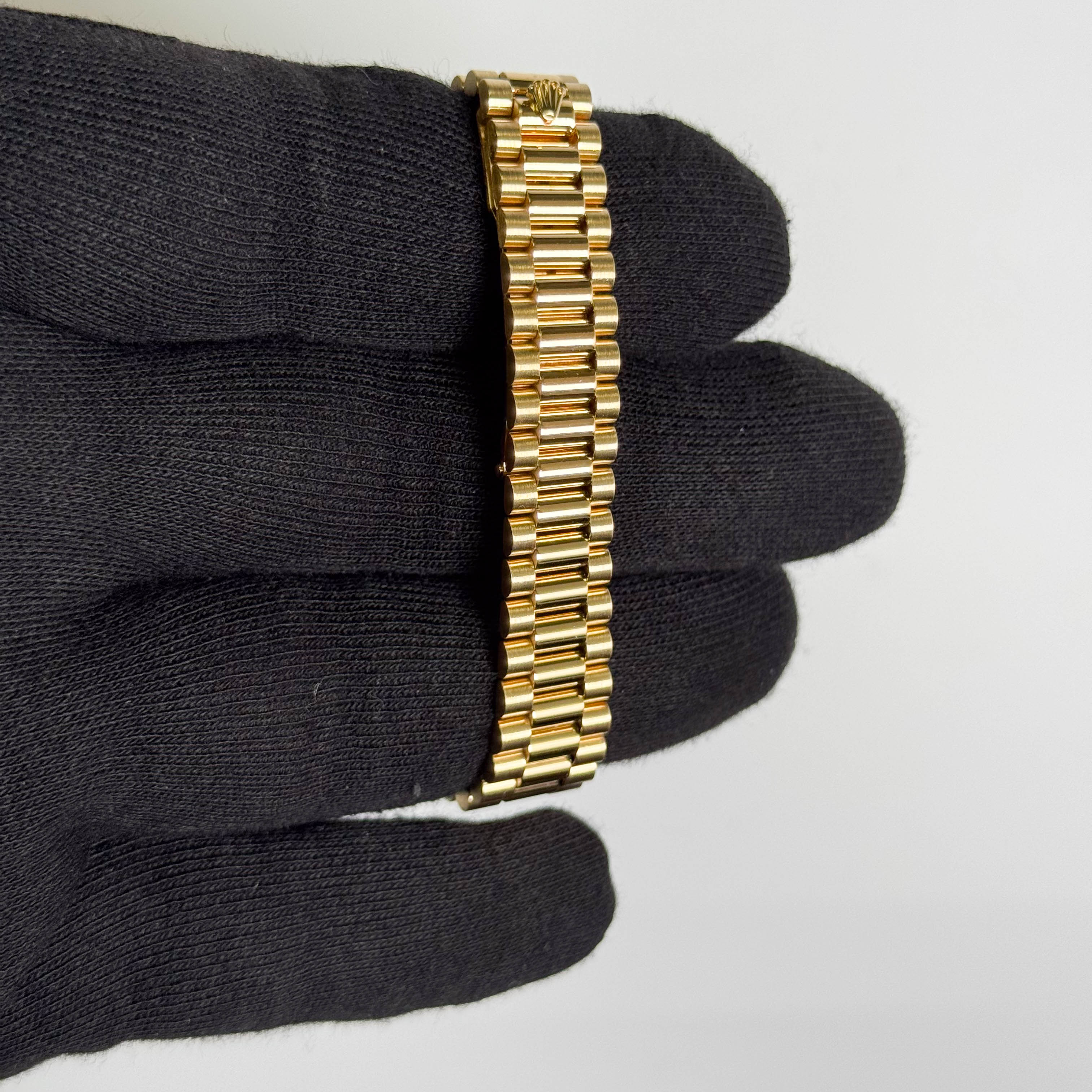 Rolex Datejust 26mm Champagne Dial Watch Ref# 69178