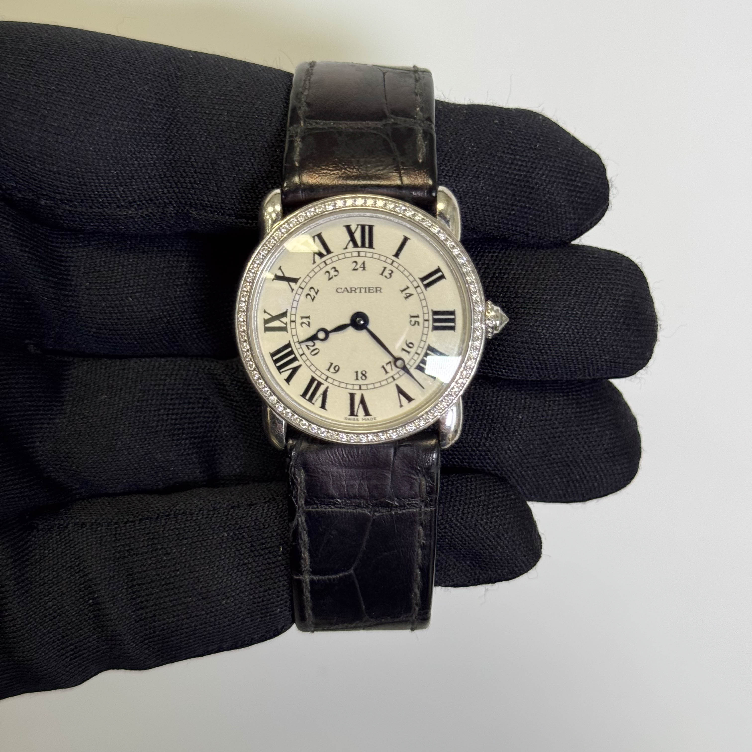 Cartier Ronde Louis 28mm 18K White Gold Cream Roman Dial Watch Ref# WR000251