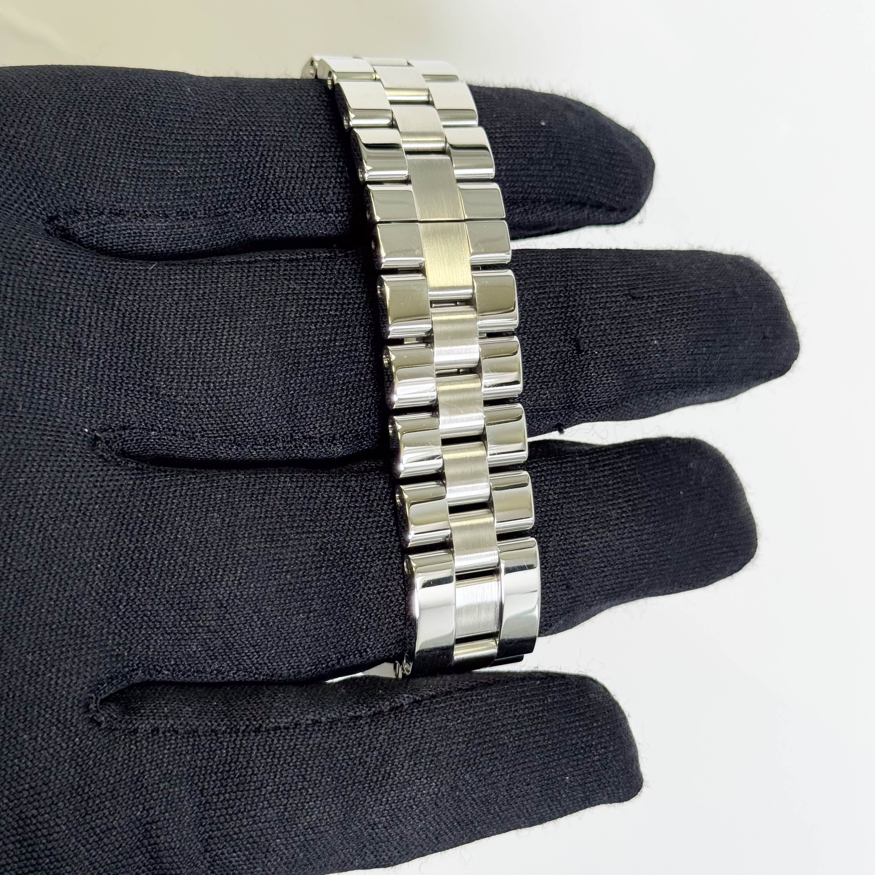 Cartier Roadster 36x30mm Pink Dial Watch Ref# W62017V3 - Happy Jewelers Fine Jewelry Lifetime Warranty