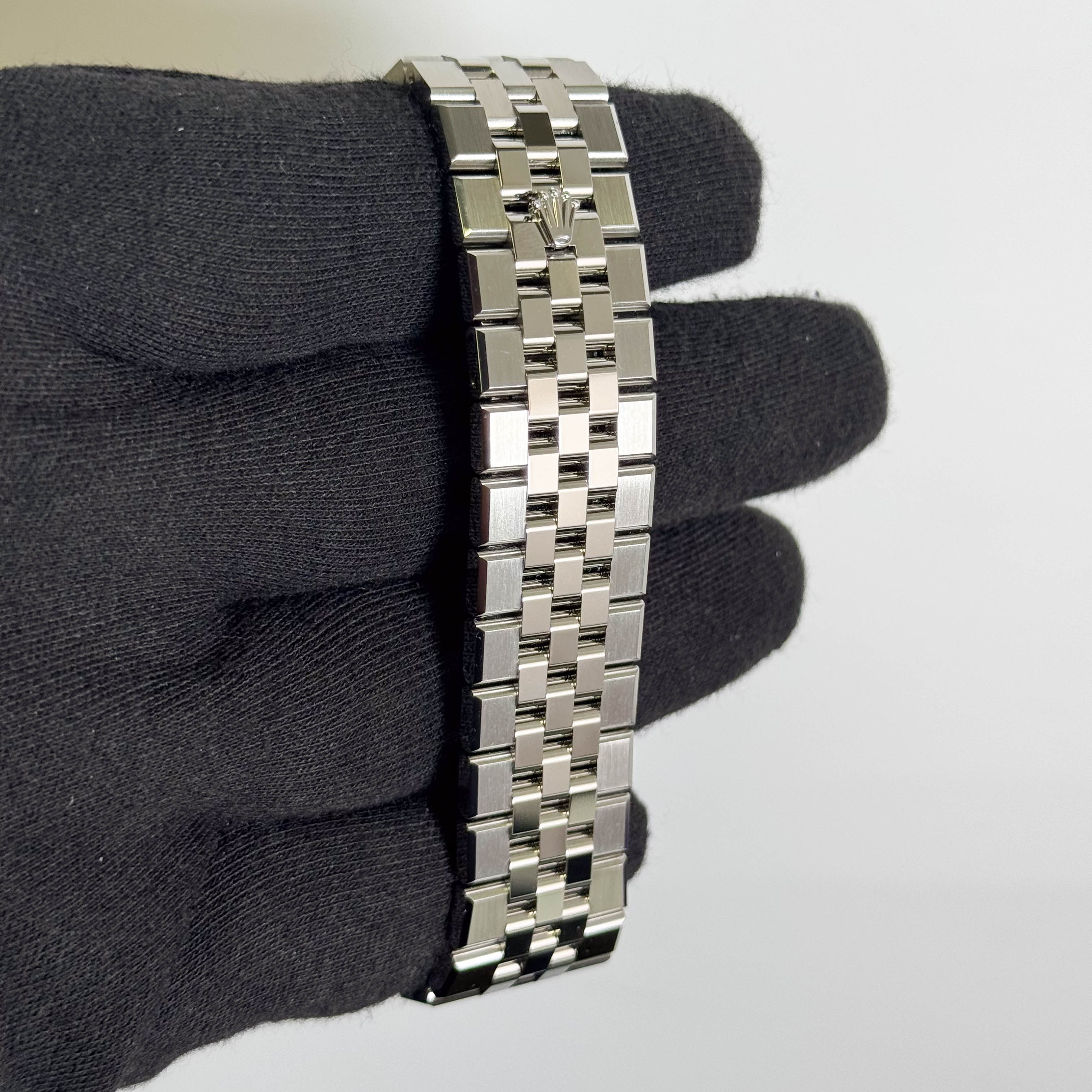 Rolex Land-Dweller 40mm White Dial Watch Ref # 127334v