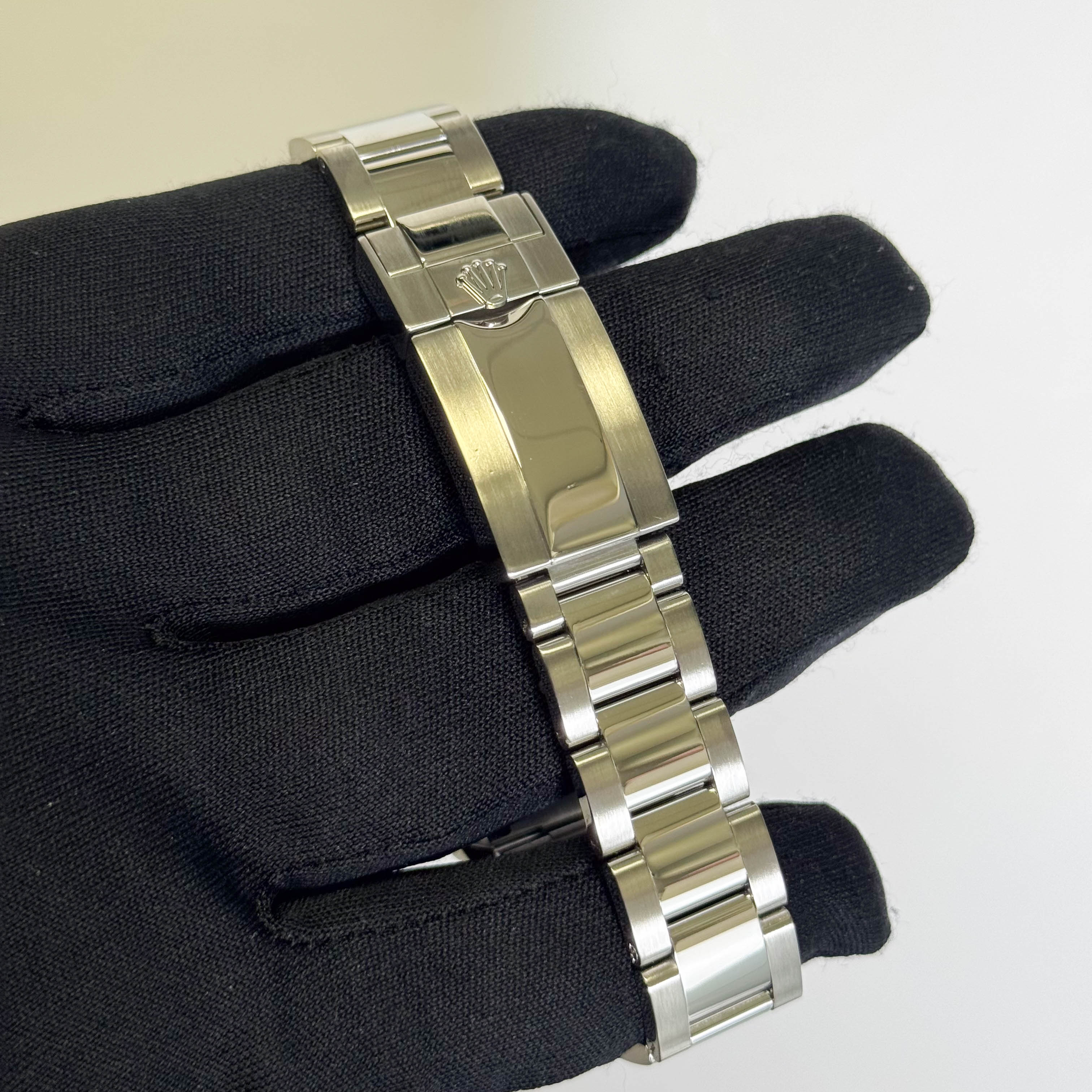 Rolex Yacht-Master 40mm Blue Dot Dial Watch Ref# 116622 - Happy Jewelers Fine Jewelry Lifetime Warranty