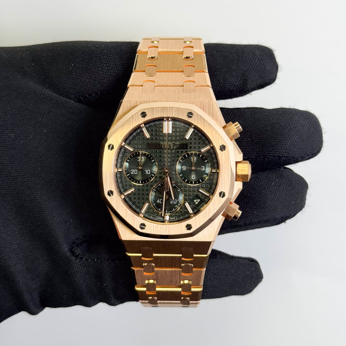 Audemars Piguet Royal Oak 41mm Green Dial Watch Ref# 26240OR.OO.1320OR.08