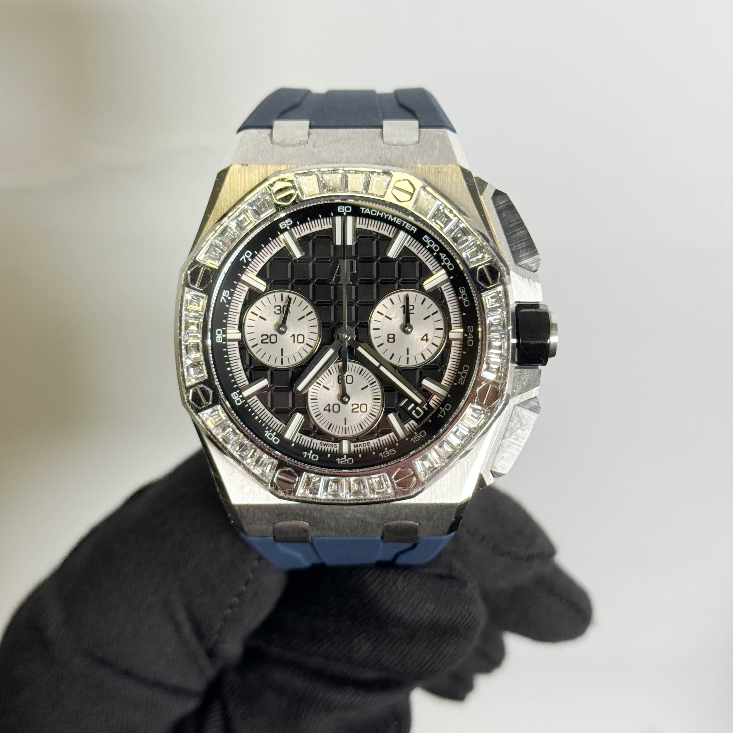 Audemars Piguet Royal Oak Offshore 43mm Black Dial Watch Ref# 26424BC.ZZ.D002CA.01 - Happy Jewelers Fine Jewelry Lifetime Warranty