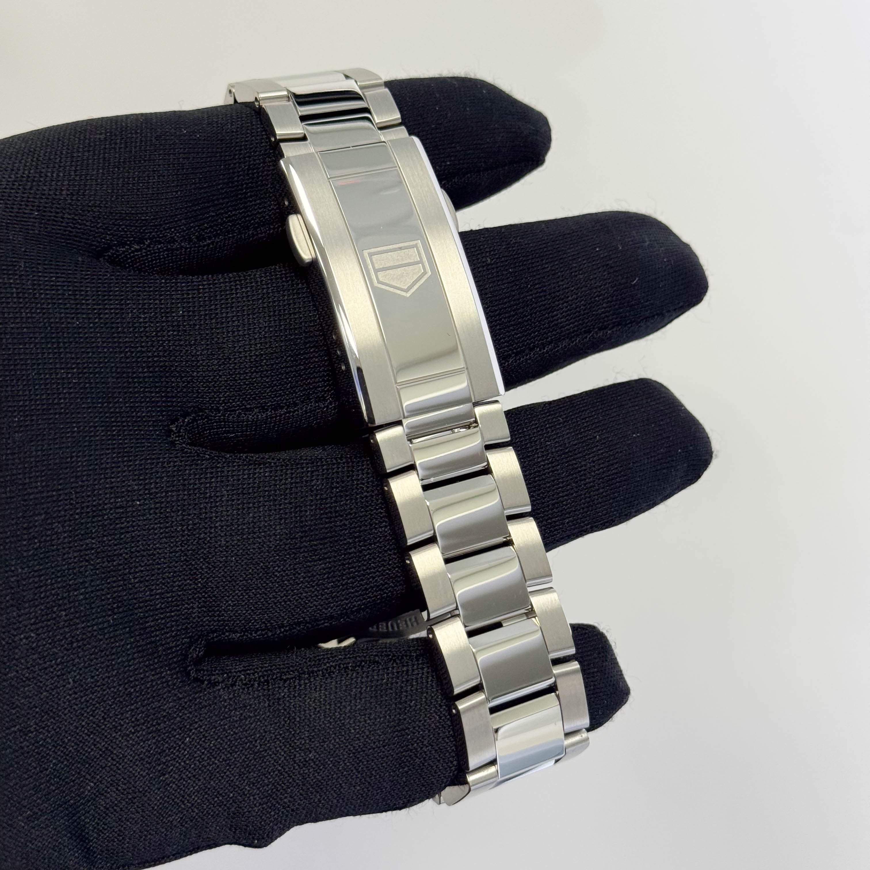 Tag Heuer Aquaracer 40mm Black Dial Watch Ref# WBP1110.BA0627 - Happy Jewelers Fine Jewelry Lifetime Warranty