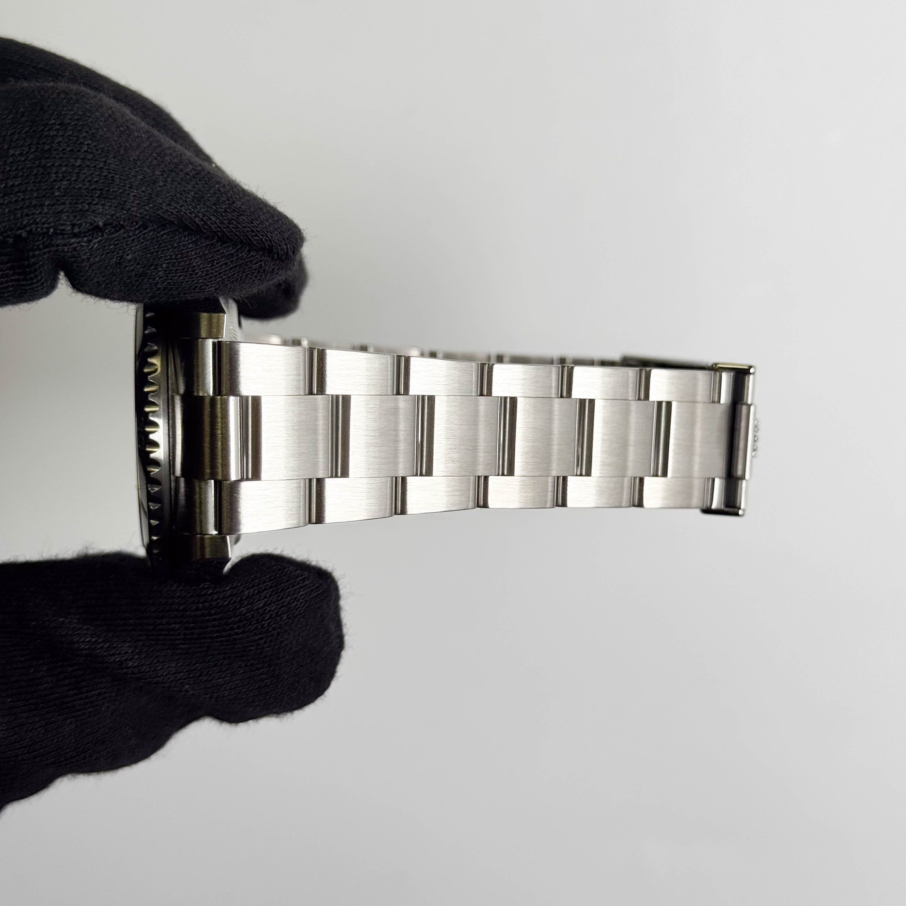 Rolex Submariner 41mm Black Dial Watch Ref# 124060