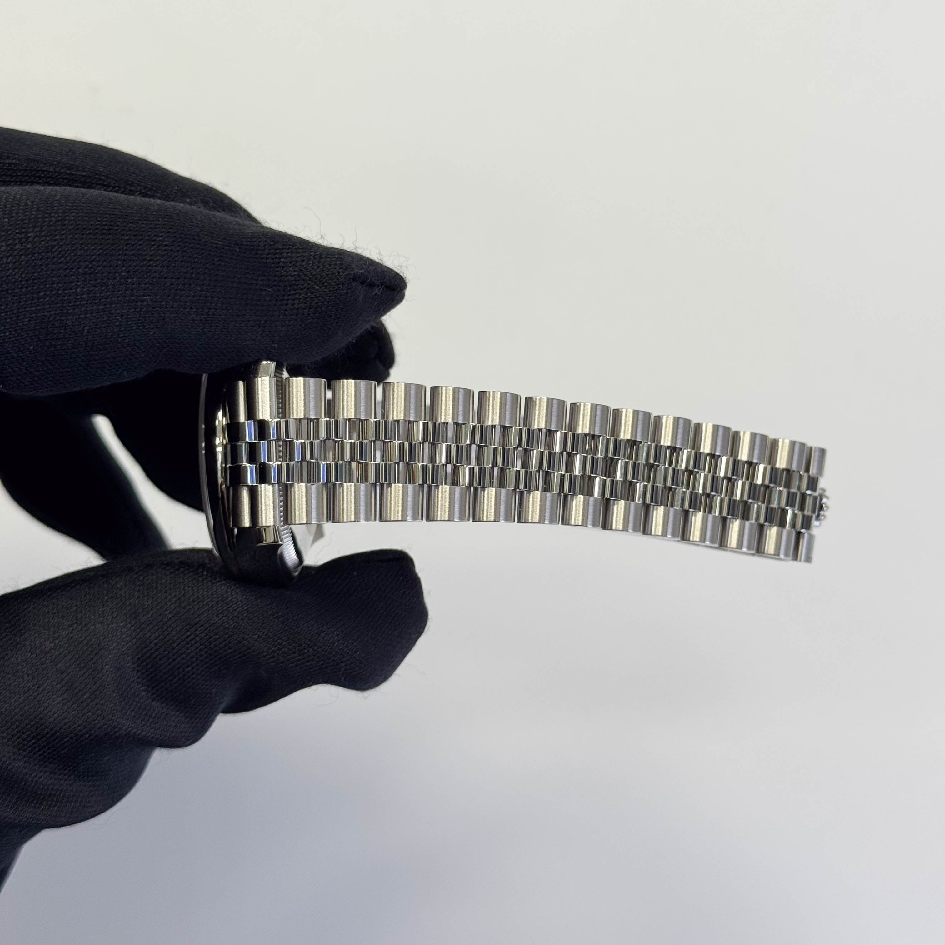 Rolex Datejust 31mm Mint Green Dial Watch Ref# 278240 - Happy Jewelers Fine Jewelry Lifetime Warranty