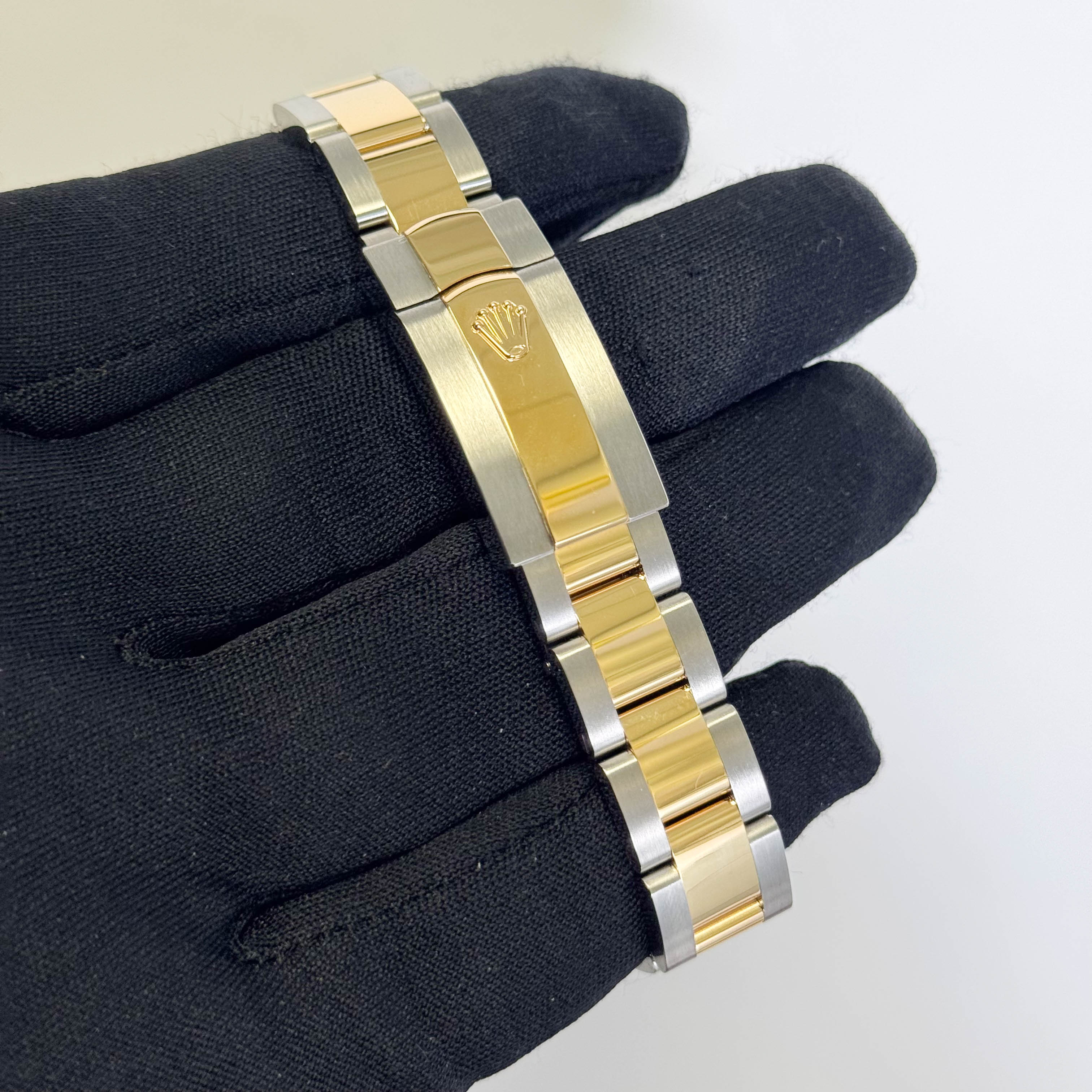 Rolex Datejust 31mm Champagne Dial Watch Ref# 278273 - Happy Jewelers Fine Jewelry Lifetime Warranty