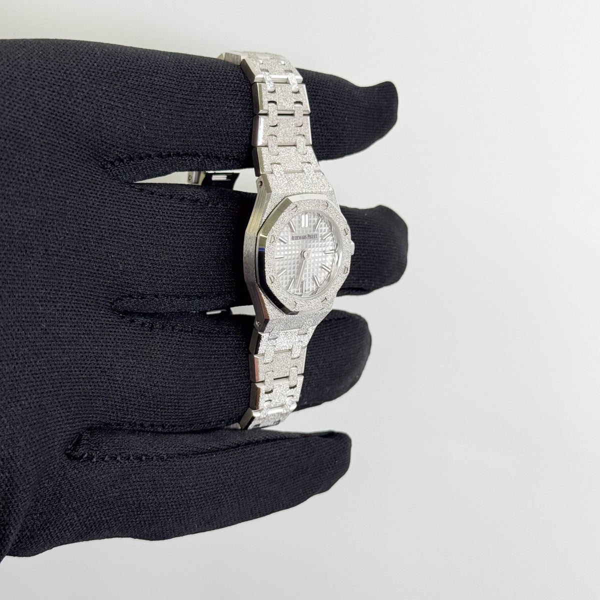 Audemars Piguet Royal Oak 23mm Silver Dial Watch Ref# 67630BC.GG.1312BC.01-C
