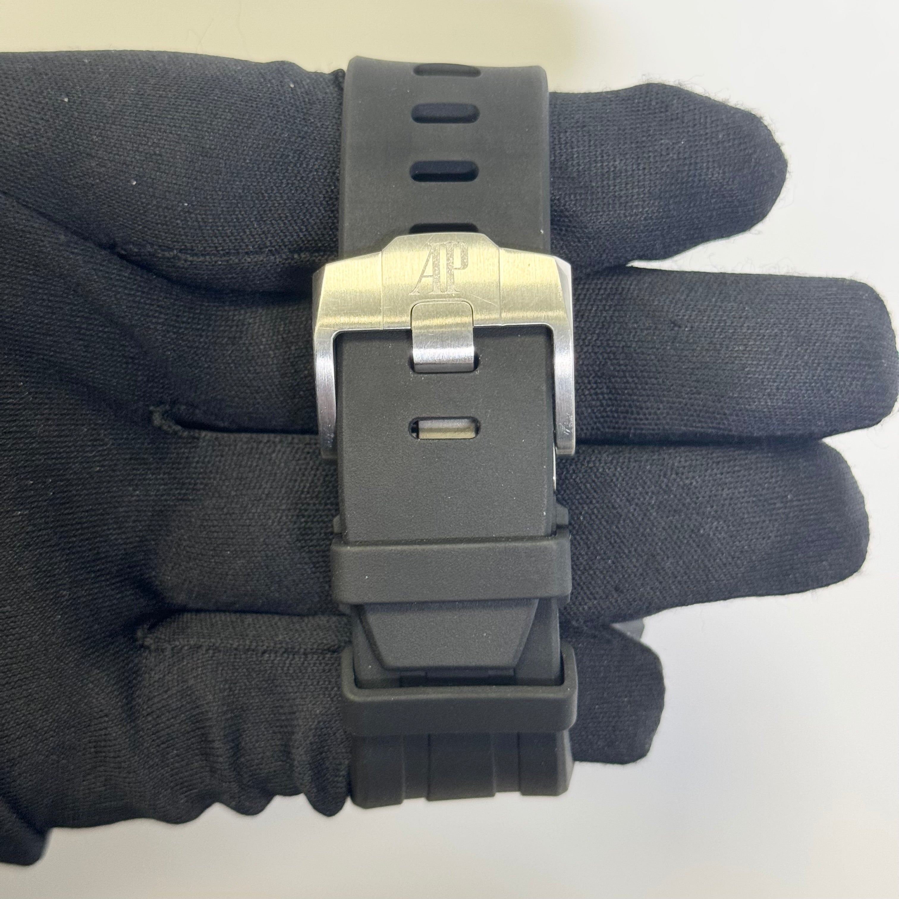Audemars Piguet Royal Oak 43mm Black Dial Watch Ref# 26420SO.OO.A002CA.01 - Happy Jewelers Fine Jewelry Lifetime Warranty