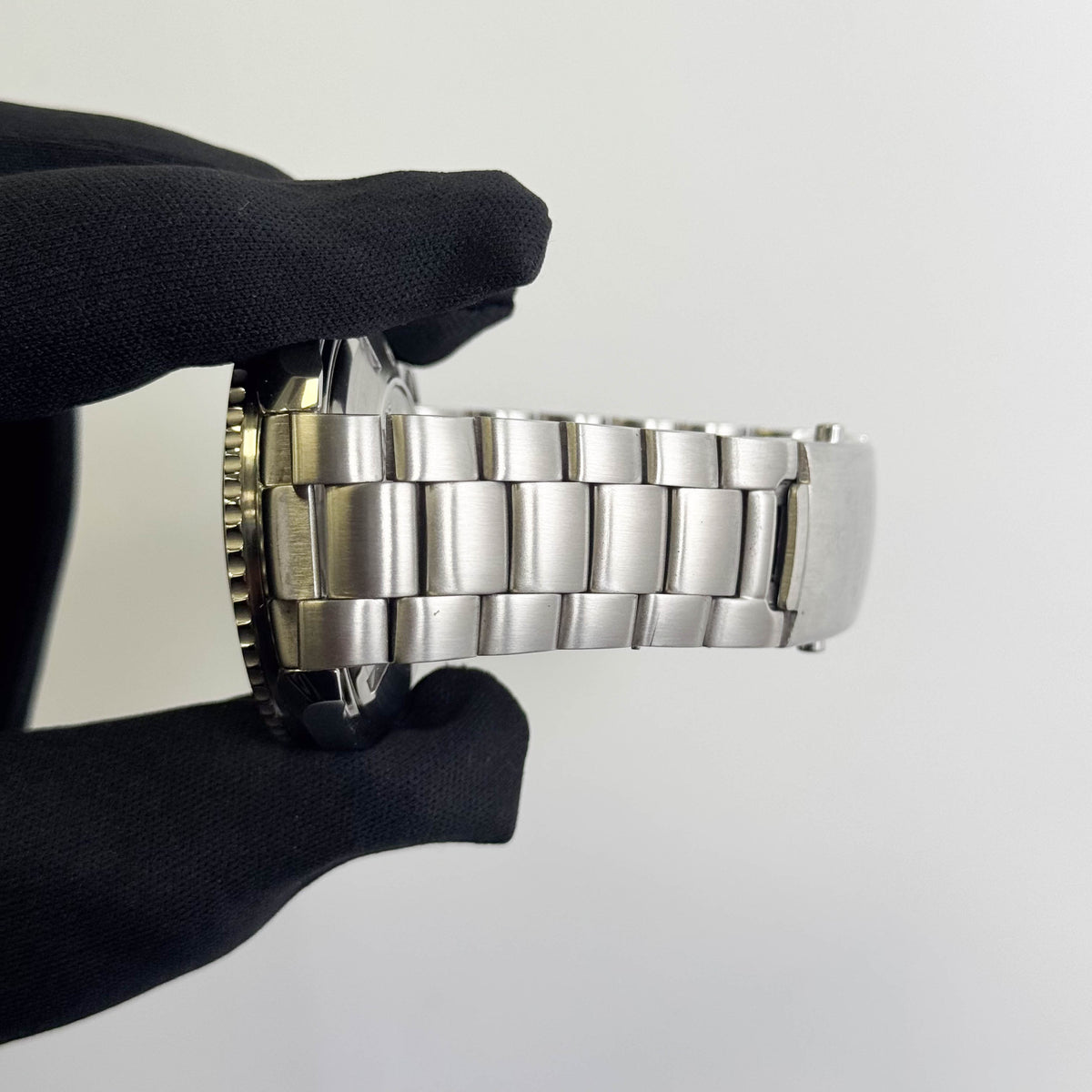 Omega Seamaster 45.5mm Black Dial Watch Ref# 2200.50.00