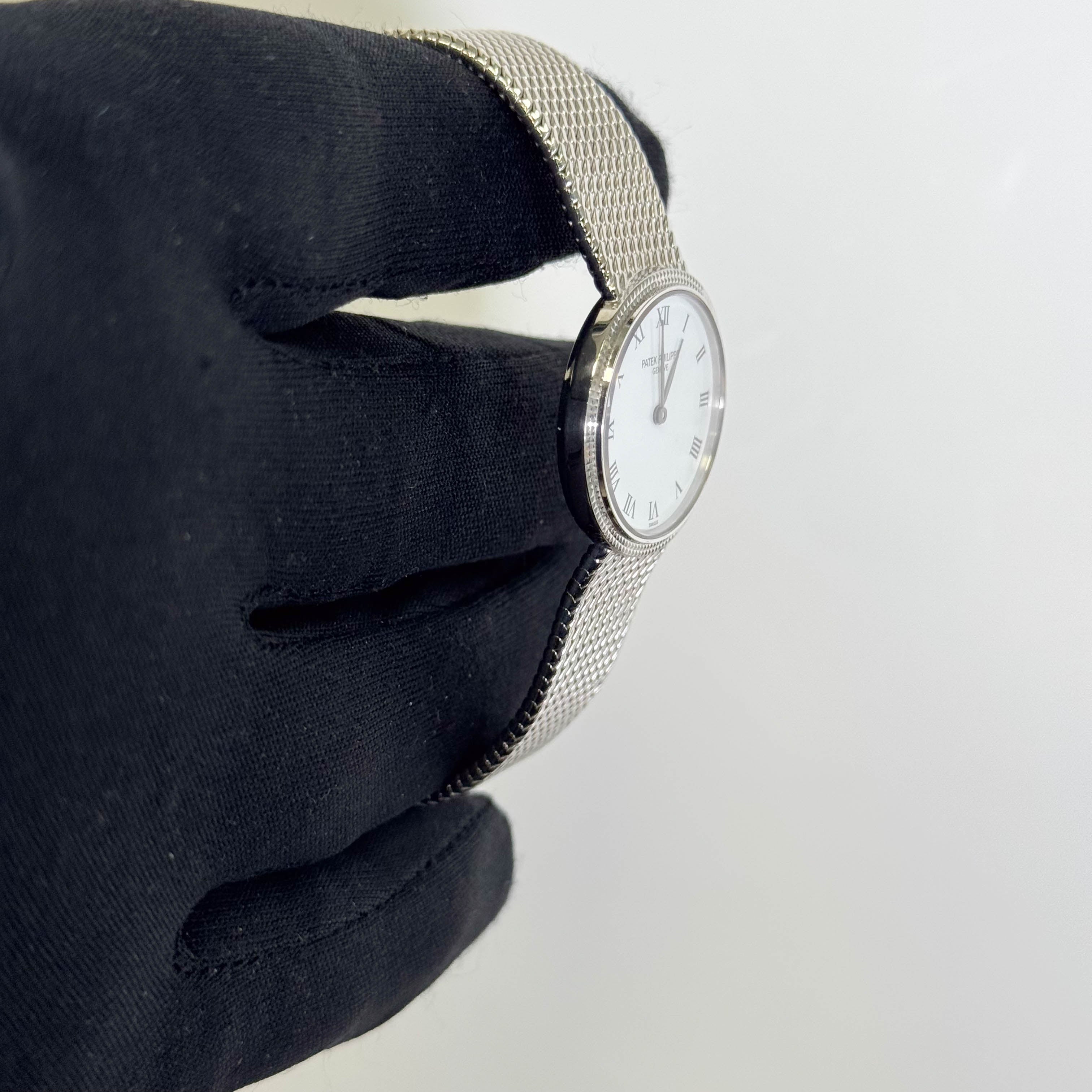 Patek Philippe Calatrava 33mm White Dial Watch Ref# 4819/5 - Happy Jewelers Fine Jewelry Lifetime Warranty