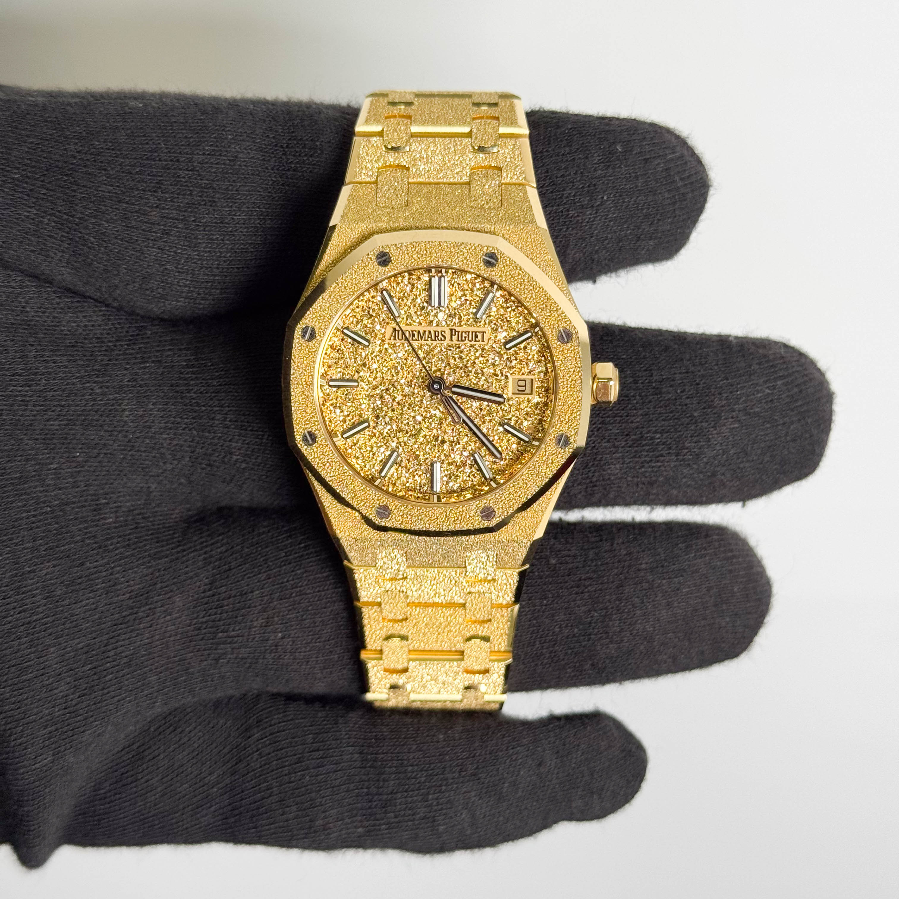 Audemars Piguet Royal Oak Frosted 34mm Yellow Gold Sand Plated Dial Watch Ref# 77450BA.GG.1361BA.01