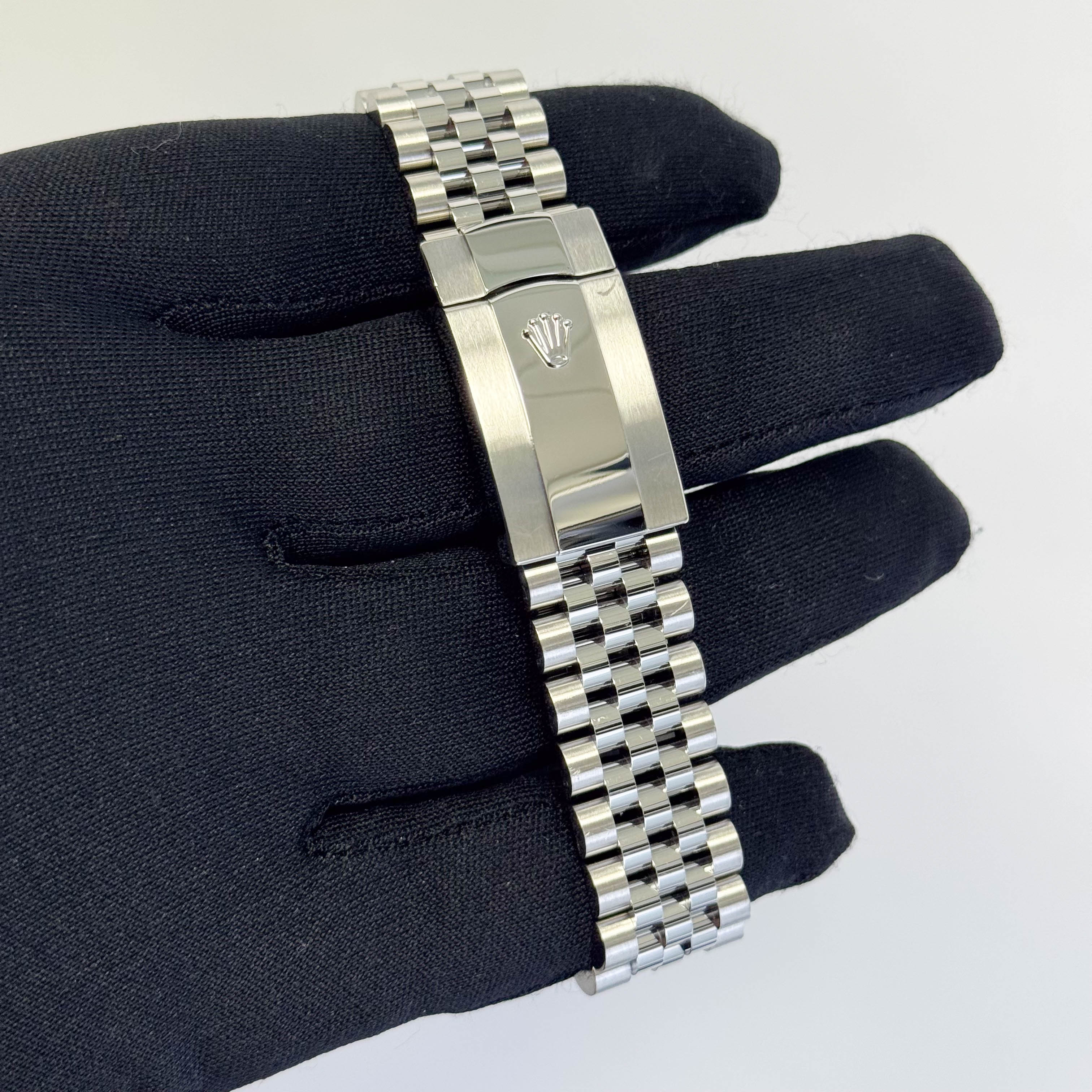 Rolex Datejust 41mm Rhodium Dial Watch Ref# 126300 - Happy Jewelers Fine Jewelry Lifetime Warranty