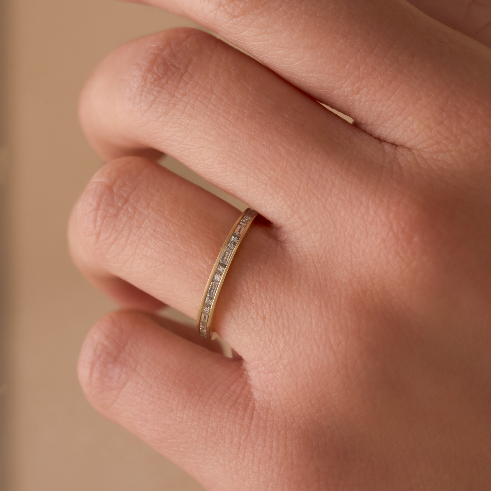 Channel Set Alternating Diamond Band - Happy Jewelers Fine Jewelry Lifetime Warranty