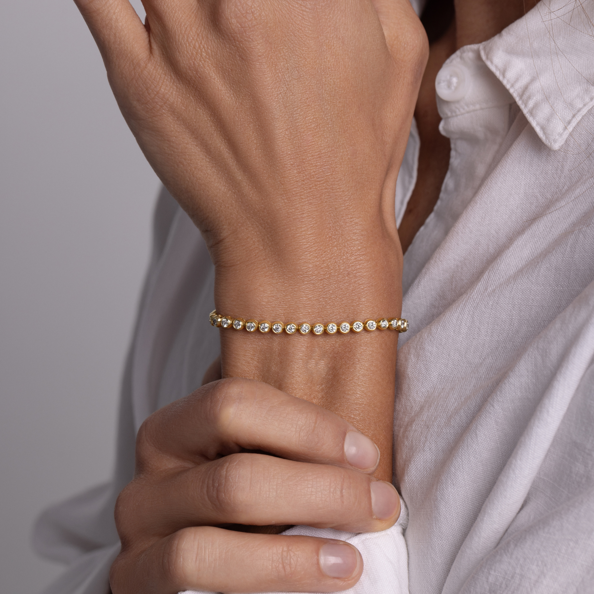 Bezel Set Round Natural Diamond Tennis Bracelet - Happy Jewelers Fine Jewelry Lifetime Warranty