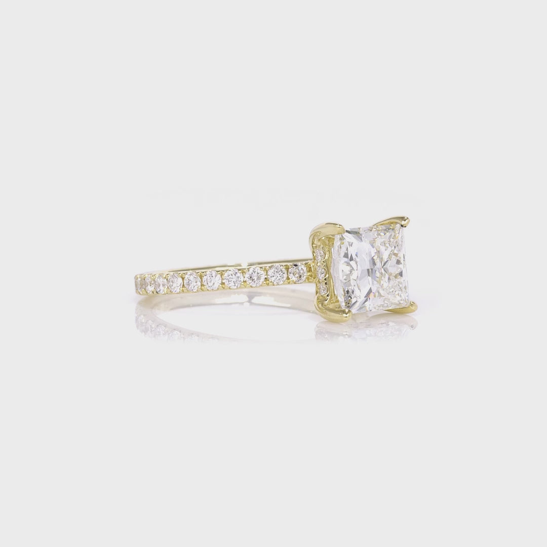 1.00-1.99 Carat Princess Lab Grown Diamond Engagement Ring with Signature Setting