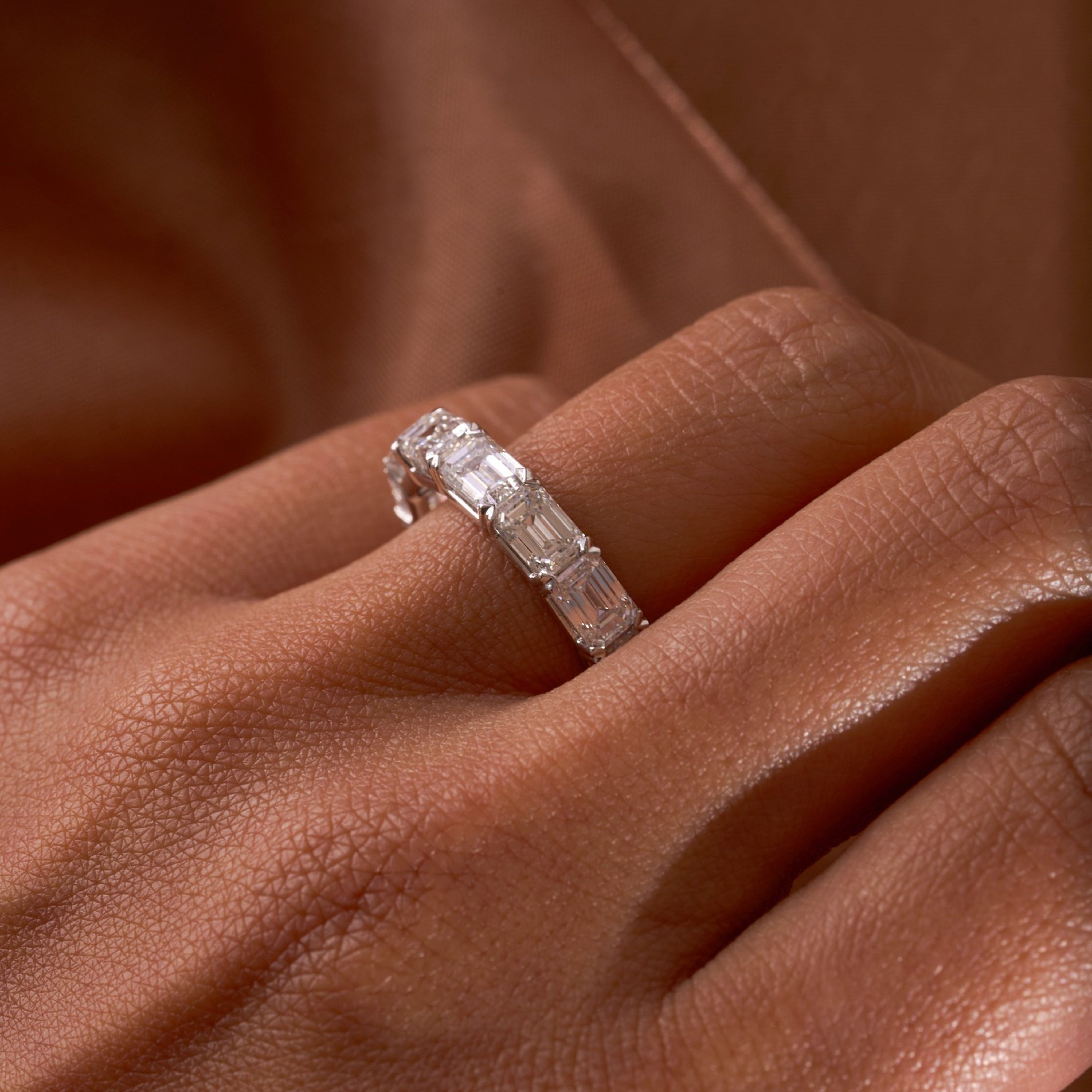 Lab East West Emerald - Happy Jewelers Fine Jewelry Lifetime Warranty