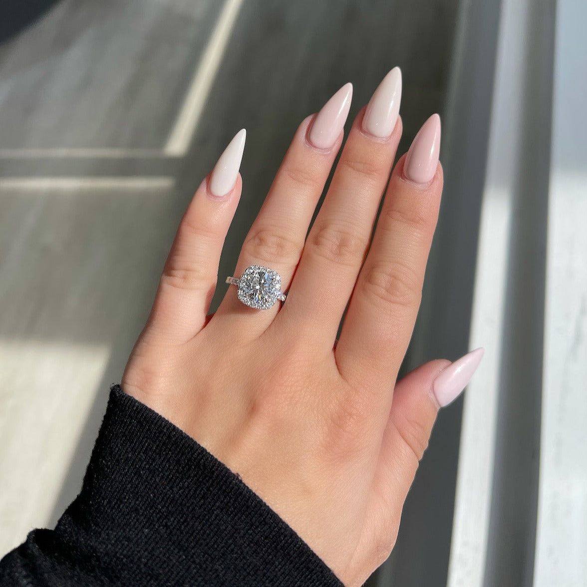 Round Brilliant Cut Natural Diamond Engagement Ring – Happy