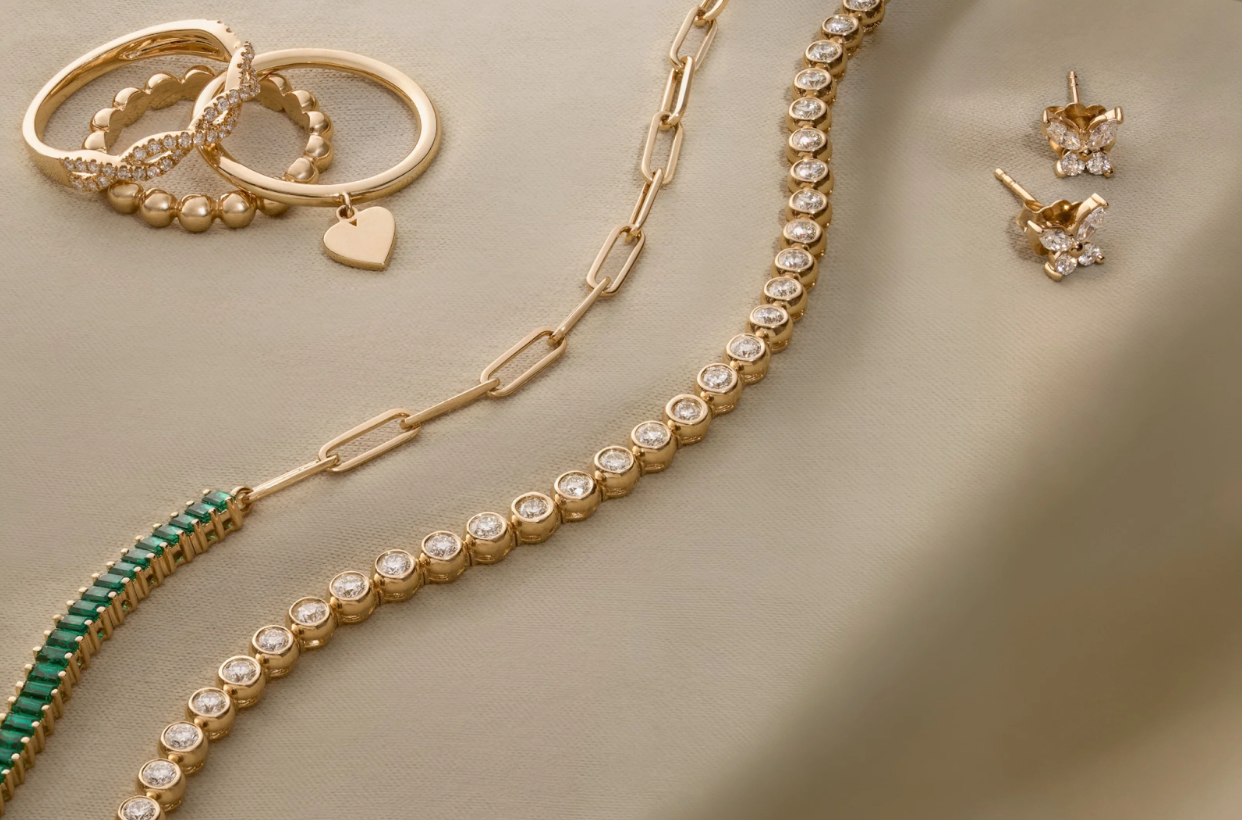 A Guide to Buying Jewelry for Yourself