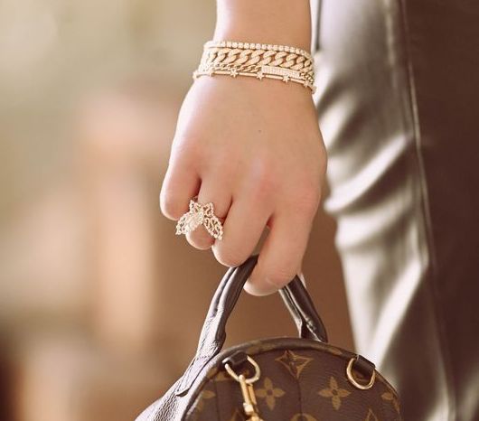 Why Does Gold Turn My Skin Black?