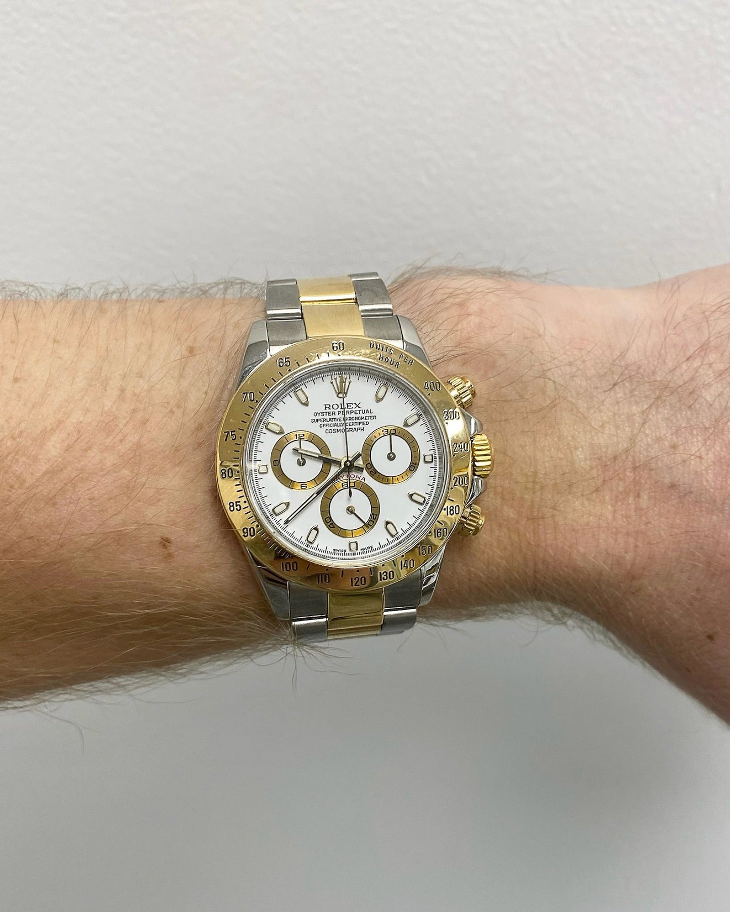 Rolex Unisex Daytona 18K Yellow Gold & Steel 40mm White Chronograph Dial Watch Reference #: 116523 - Happy Jewelers Fine Jewelry Lifetime Warranty