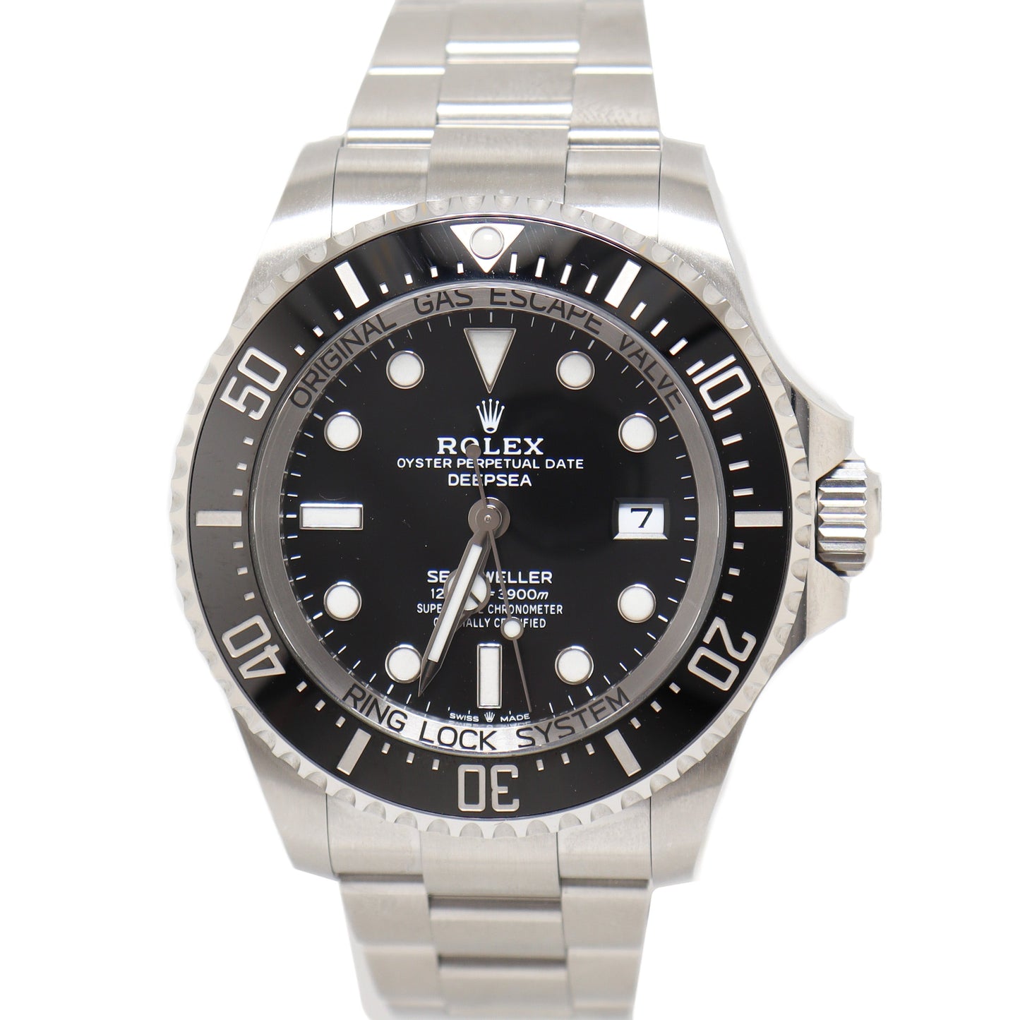 Rolex Sea-Dweller 44mm Black/Blue Dial Watch Ref# 136660