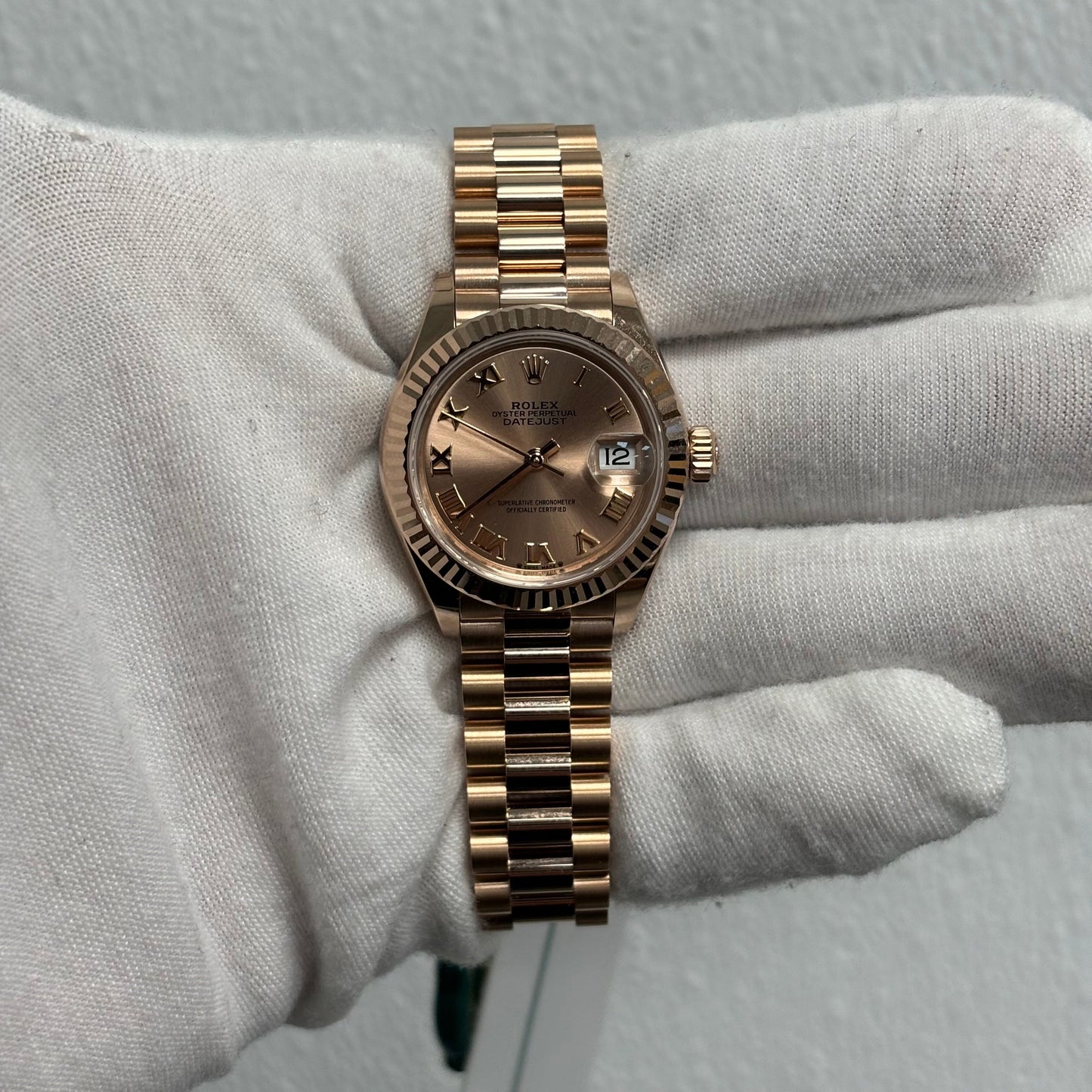 Rolex Datejust 28mm Sundust Dial Ref# 279175