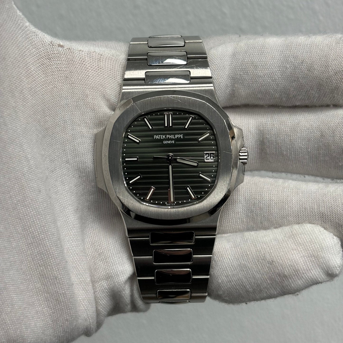 Patek Philippe Nautilus 40mm Green Dial Ref 5711 1A 014