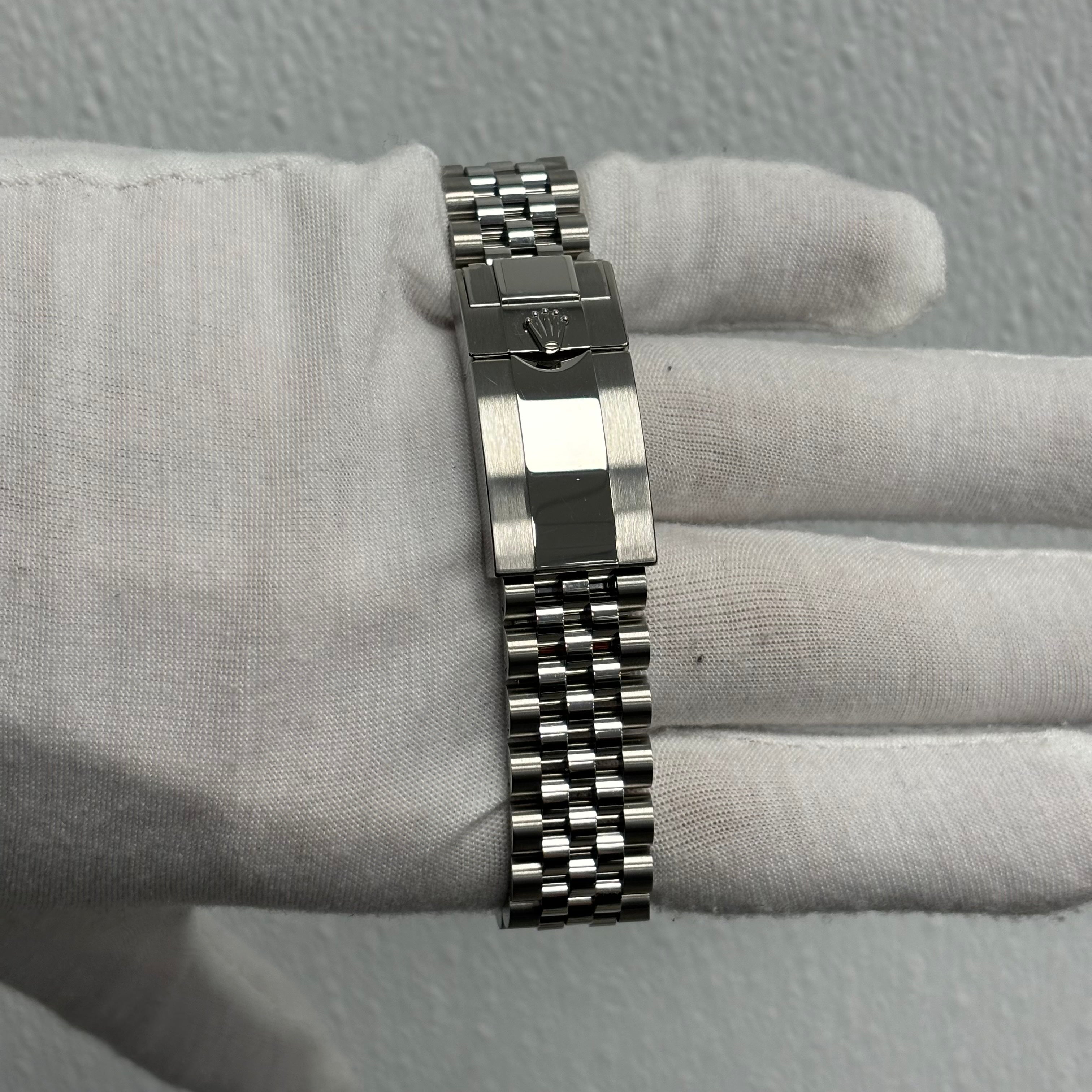 Rolex GMT-Master II 40mm Black Dial Ref# 126720VTNR - Happy Jewelers Fine Jewelry Lifetime Warranty