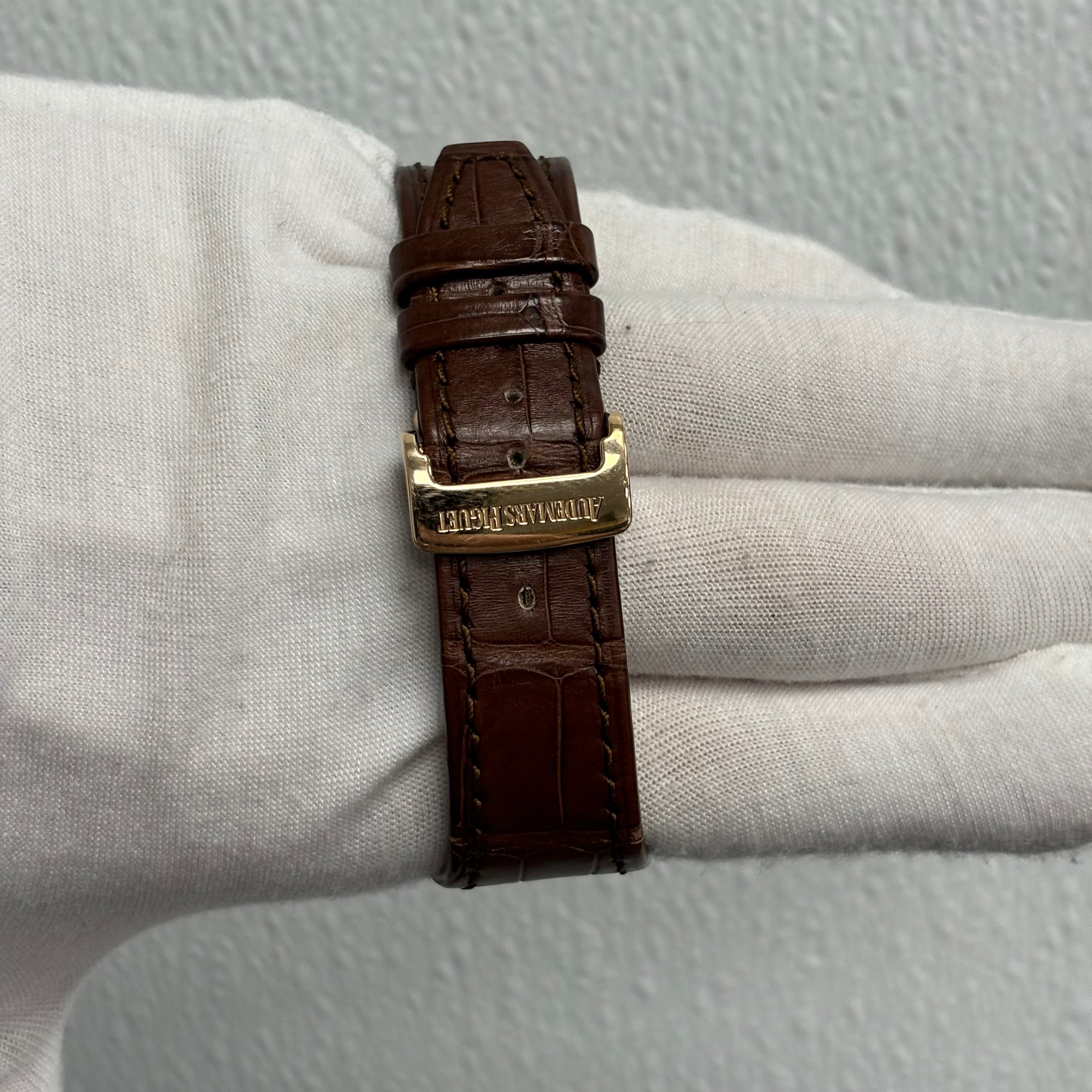 Audemars Piguet Royal Oak 39mm White Dial Ref# 15300OR.OO.D088CR.02 - Happy Jewelers Fine Jewelry Lifetime Warranty