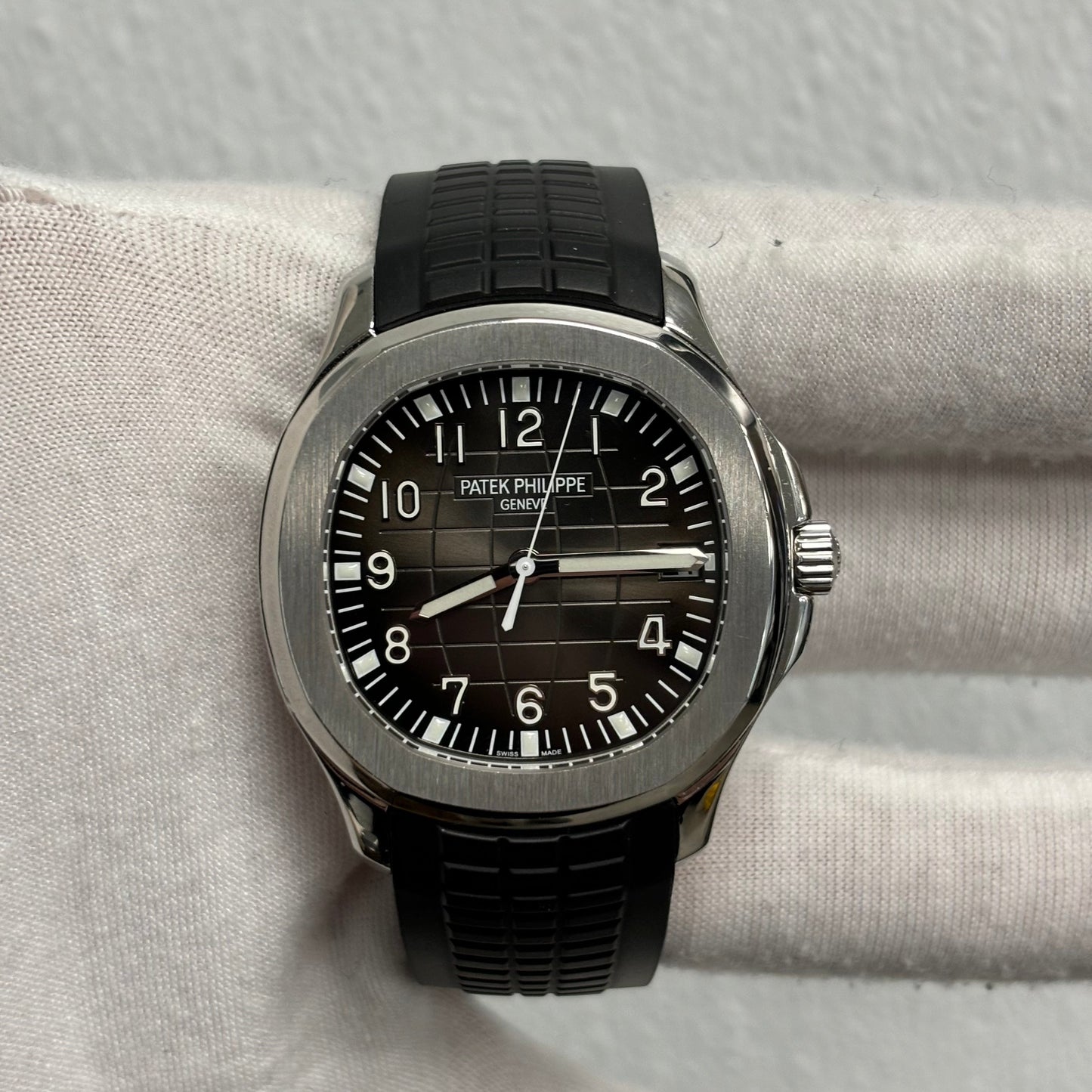 Patek Philippe Aquanuat 40mm Grey Dial Ref# 5167A-001