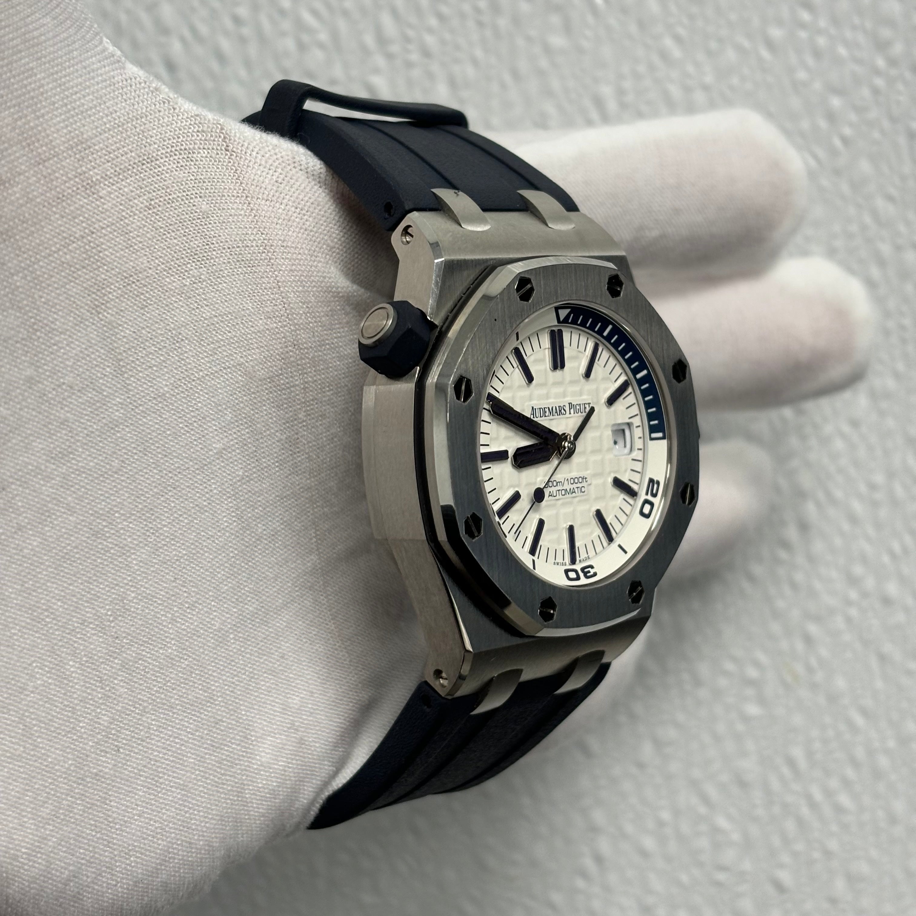 Audemars Piguet Royal Oak 42mm White Dial Ref# 15710ST.OO.A010CA.01 - Happy Jewelers Fine Jewelry Lifetime Warranty