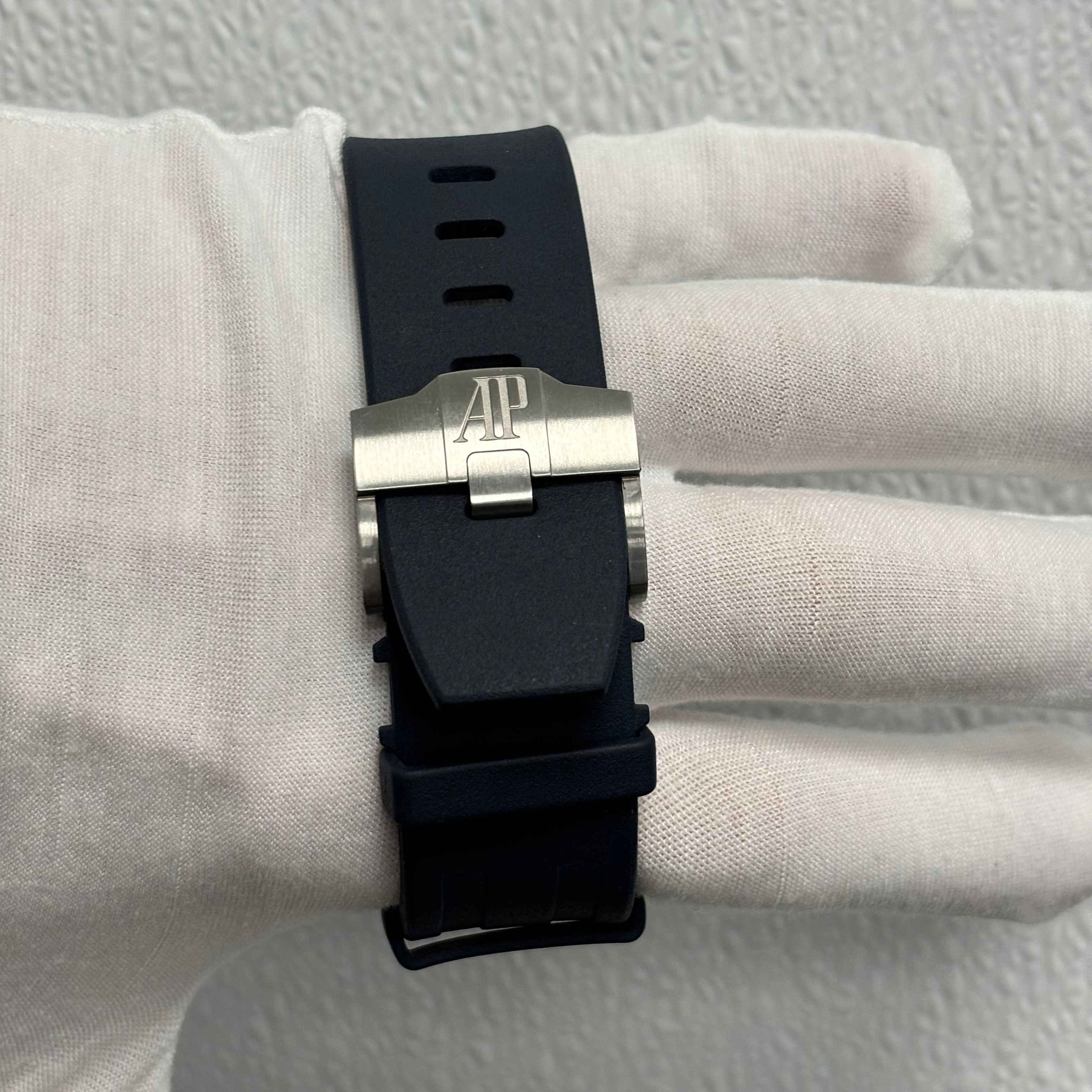 Audemars Piguet Royal Oak 42mm White Dial Ref# 15710ST.OO.A010CA.01 - Happy Jewelers Fine Jewelry Lifetime Warranty