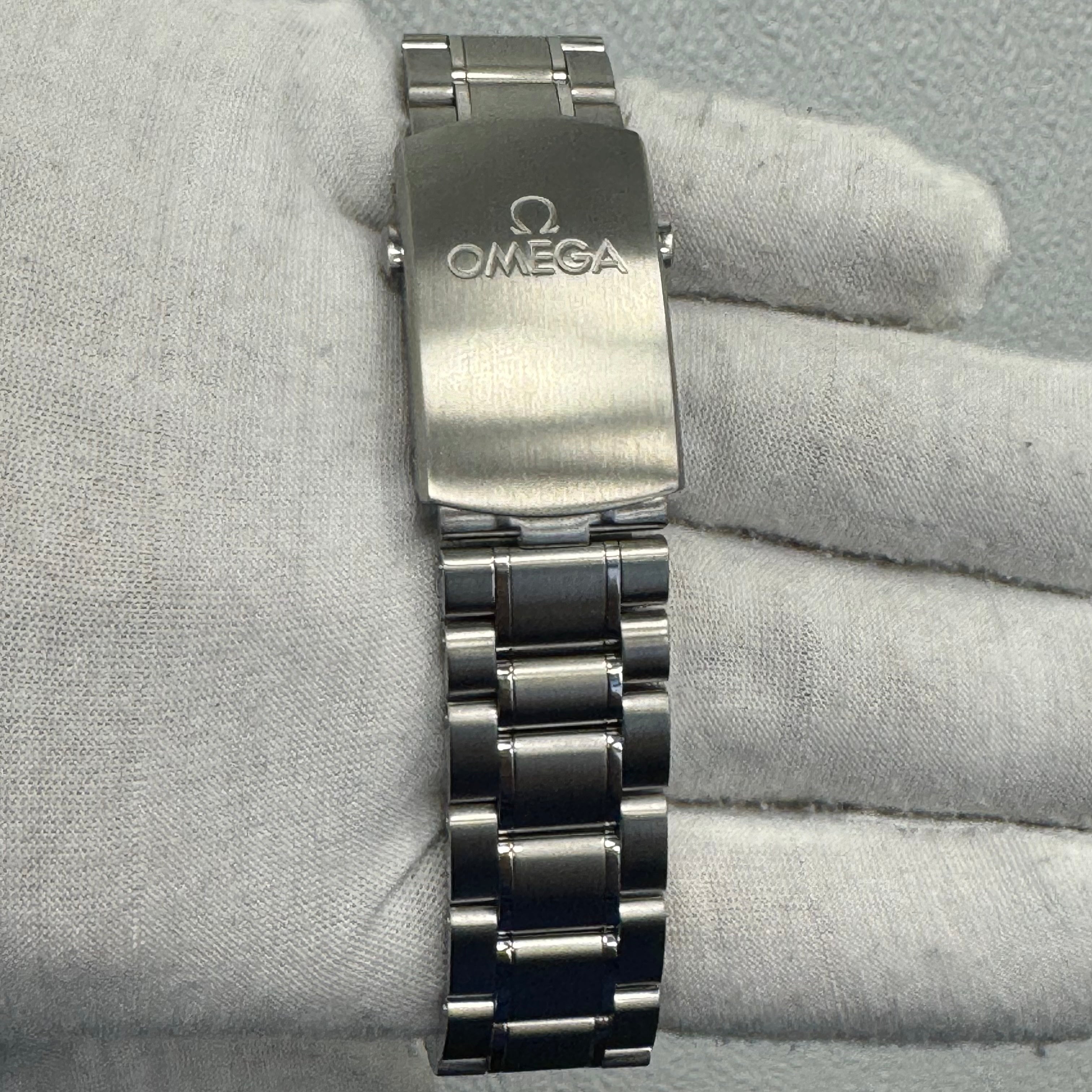 Omega Speedmaster 44mm White Dial Ref# 329.30.44.51.04.001 - Happy Jewelers Fine Jewelry Lifetime Warranty