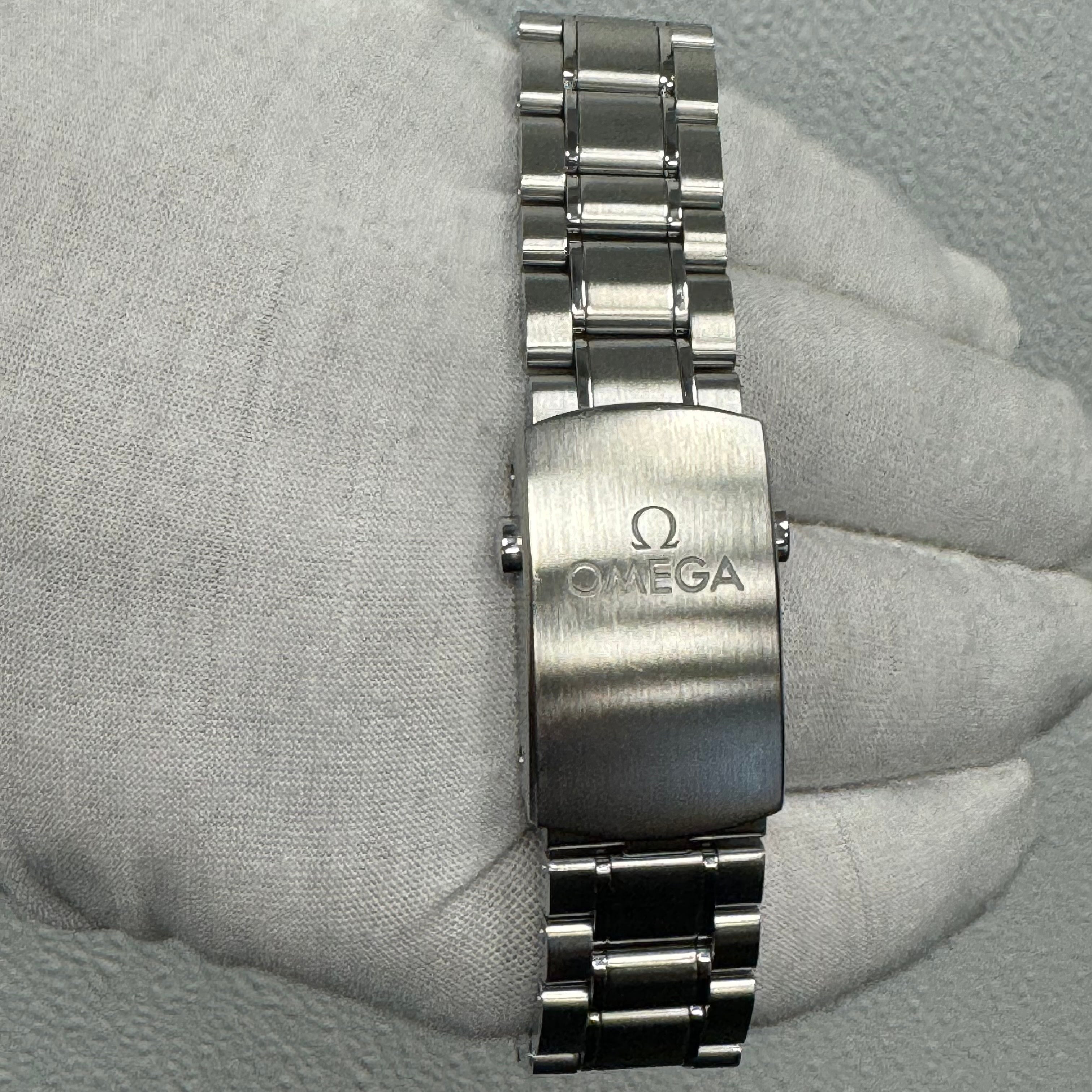 Omega Speedmaster Moonphase 44mm Black Dial Watch Ref# 304.30.44.52.01.001 - Happy Jewelers Fine Jewelry Lifetime Warranty