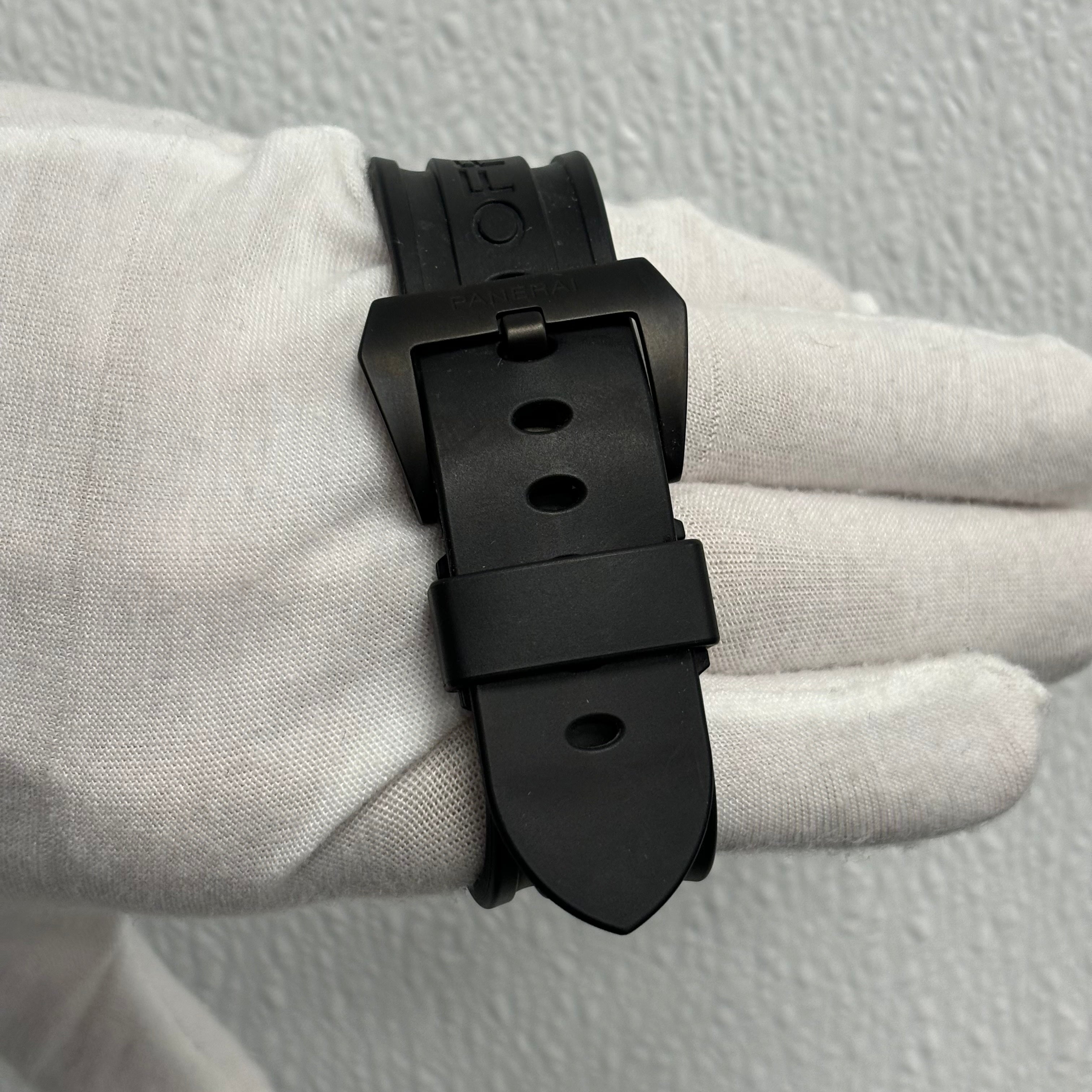 Panerai Luminor 44mm Black Dial Watch Ref# PAM00661 - Happy Jewelers Fine Jewelry Lifetime Warranty