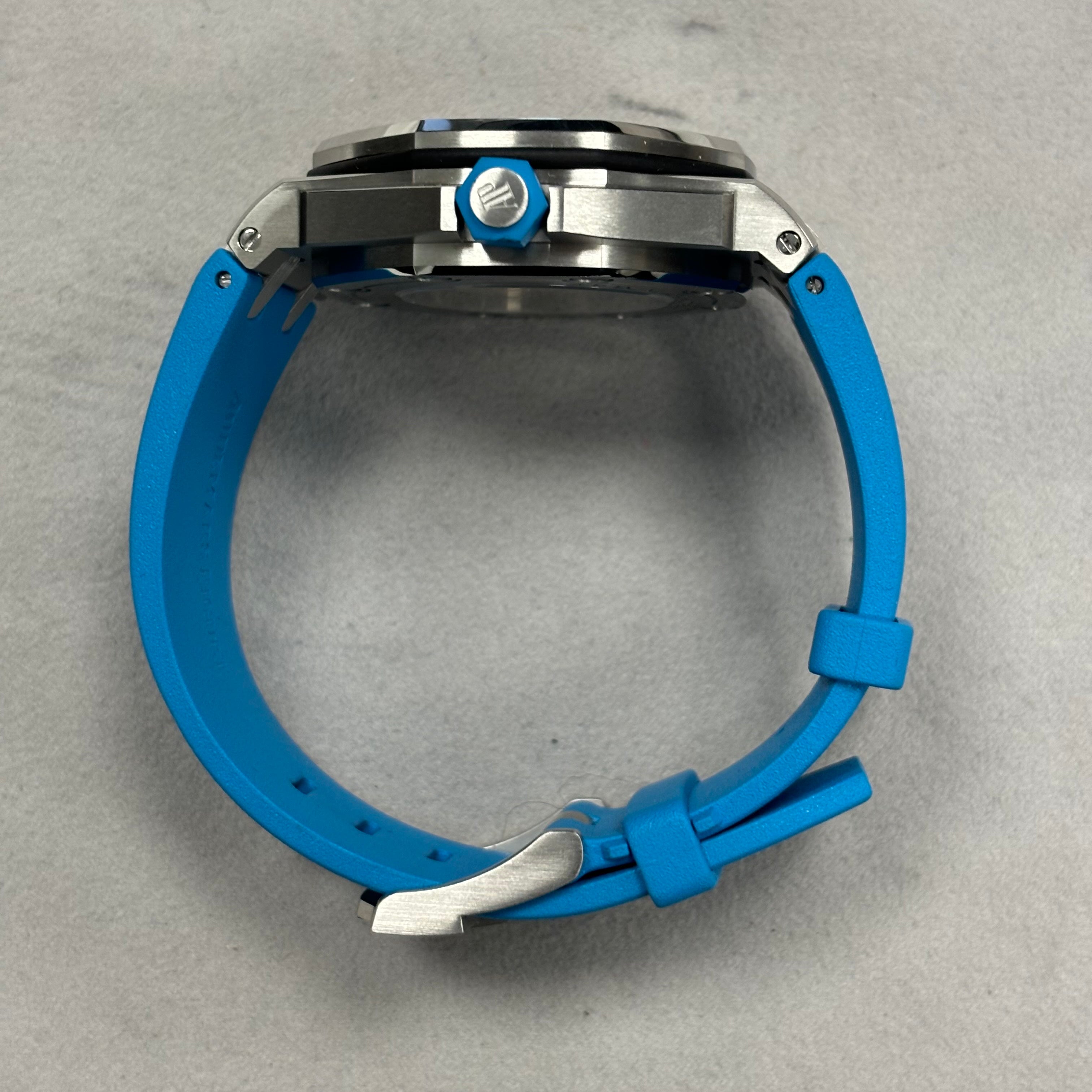 Audemars Piguet Royal Oak 42mm Turquoise Dial Ref# 15710ST.OO.A032CA.01 - Happy Jewelers Fine Jewelry Lifetime Warranty